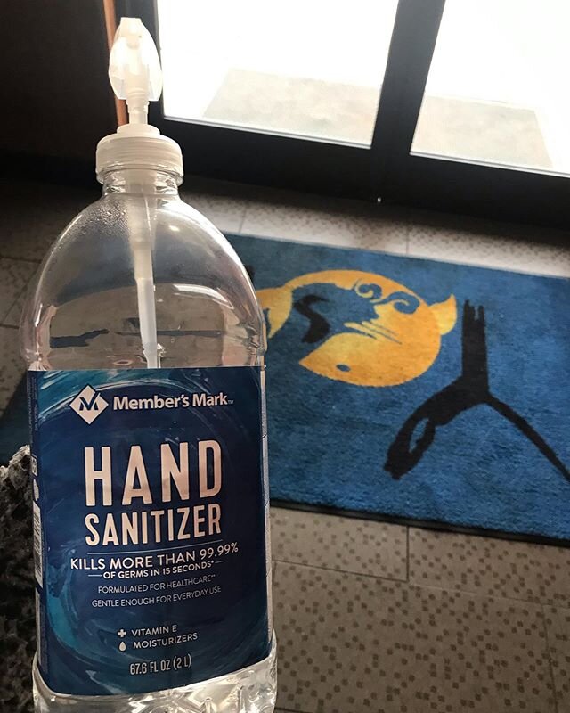 Free Hand Sanitizer Refills !!
Since hand sanitizers are sold out from places, we would love to help out a little 
Just bring small sanitizer containers and kindly ask our host to refill it for you. *Only Valid Today (03/18/2020)

#yoshisushifusion #