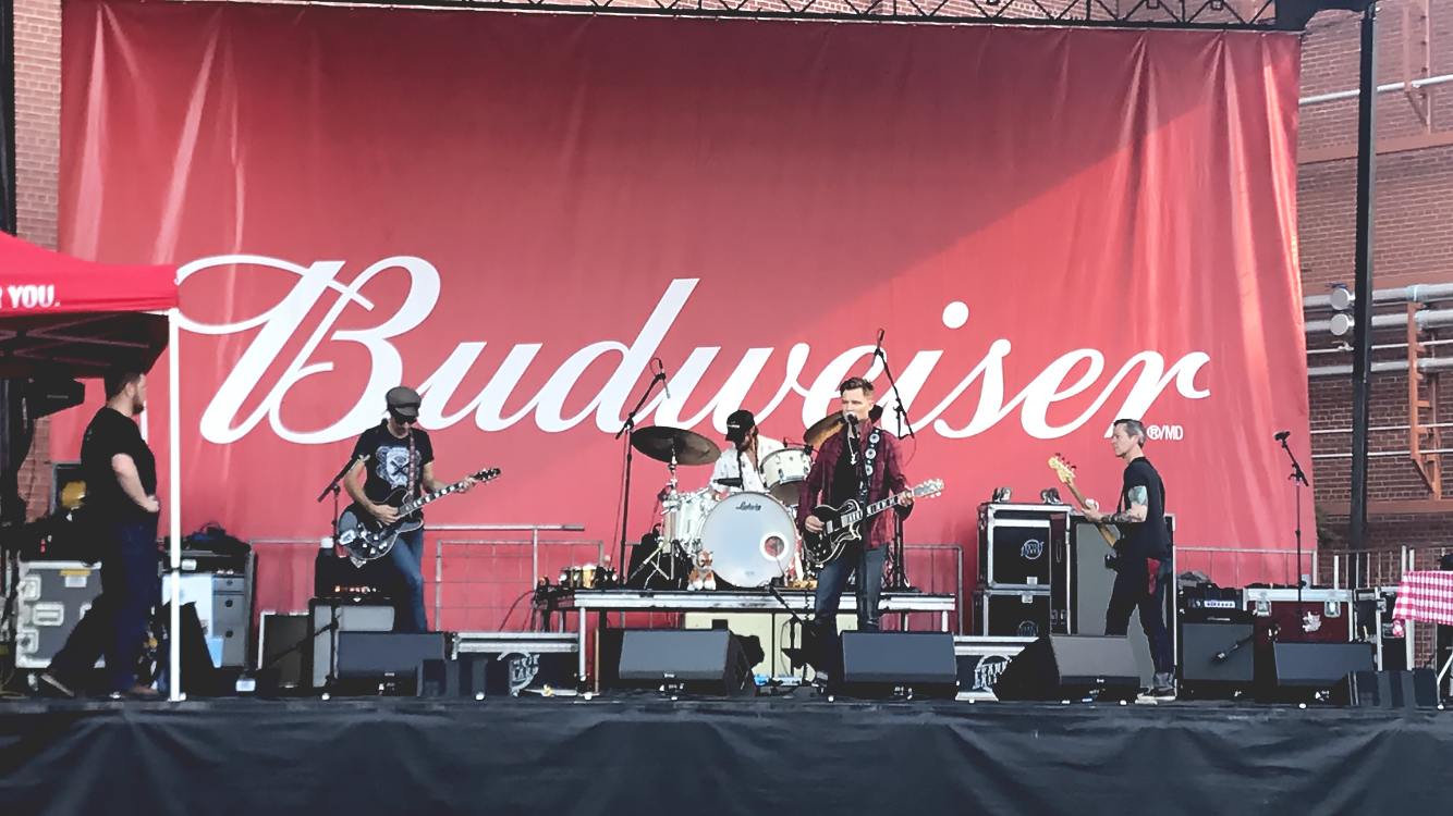budweiser-frankie-ballard.jpg