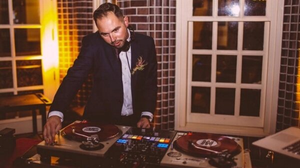 DJElliottEstesWedding.jpg