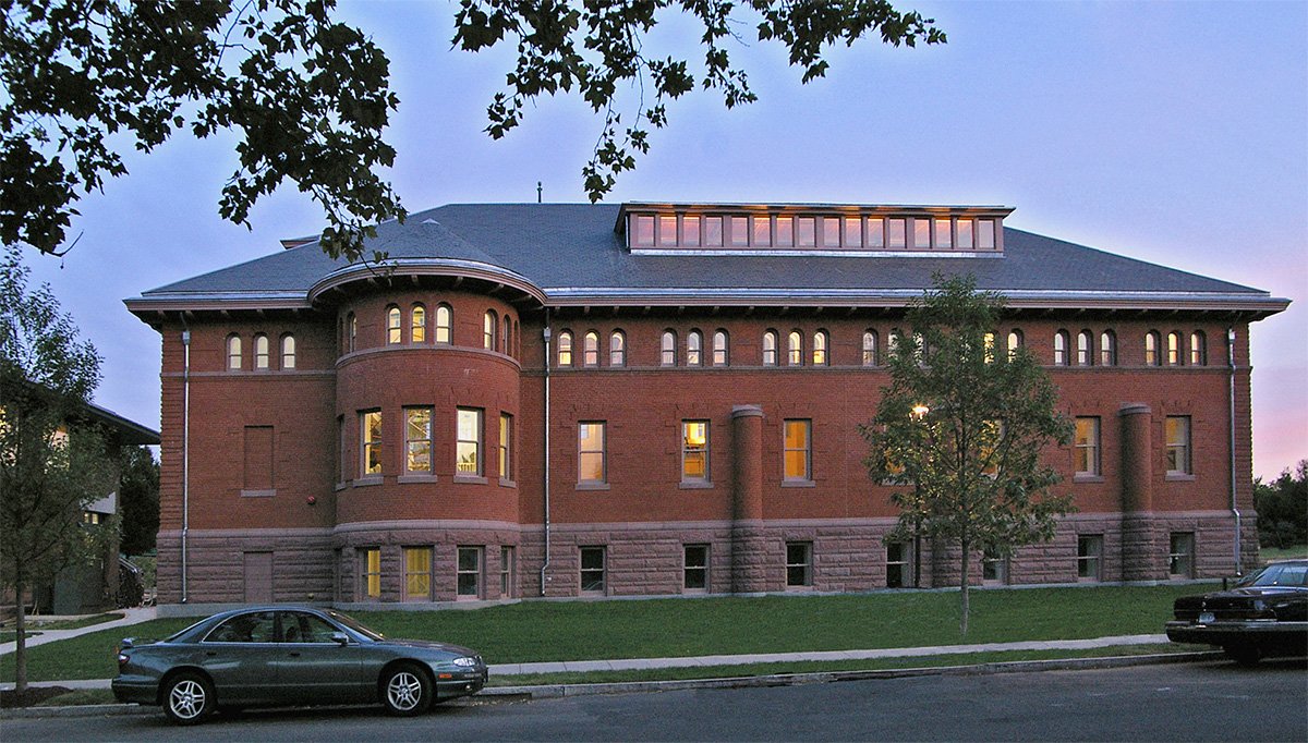 Wesleyan University, Suzanne Lemberg Usdan University Center, Middletown, CT