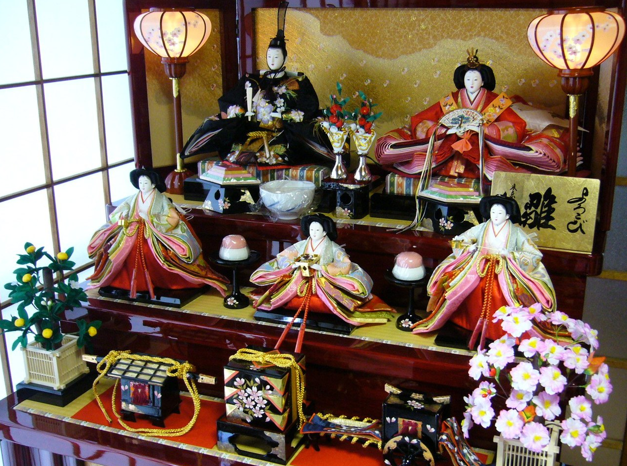 3 mars :&nbsp; au Japon, c’est la fête des poupées