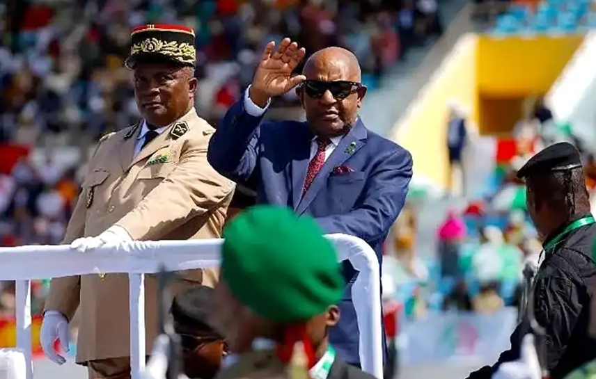 17 février : aux Comores, une réconciliation en trompe l’œil