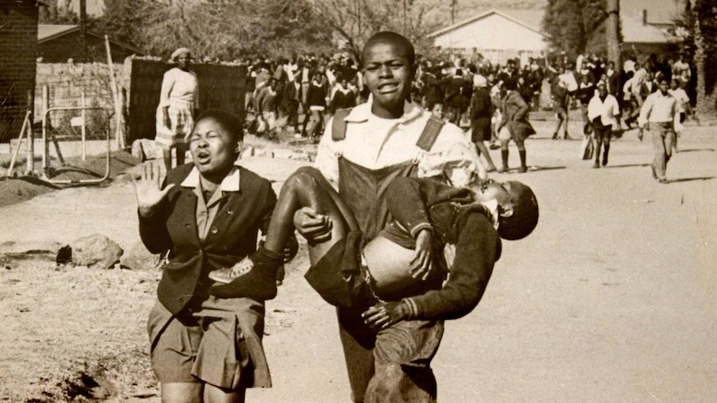 16 juin : en Afrique du Sud, c’est le Jour de la jeunesse, souvenir des émeutes de Soweto