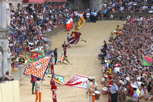 16 aout : le Palio de Sienne