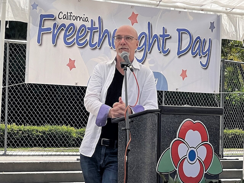 12 octobre : la Journée californienne de la libre-pensée