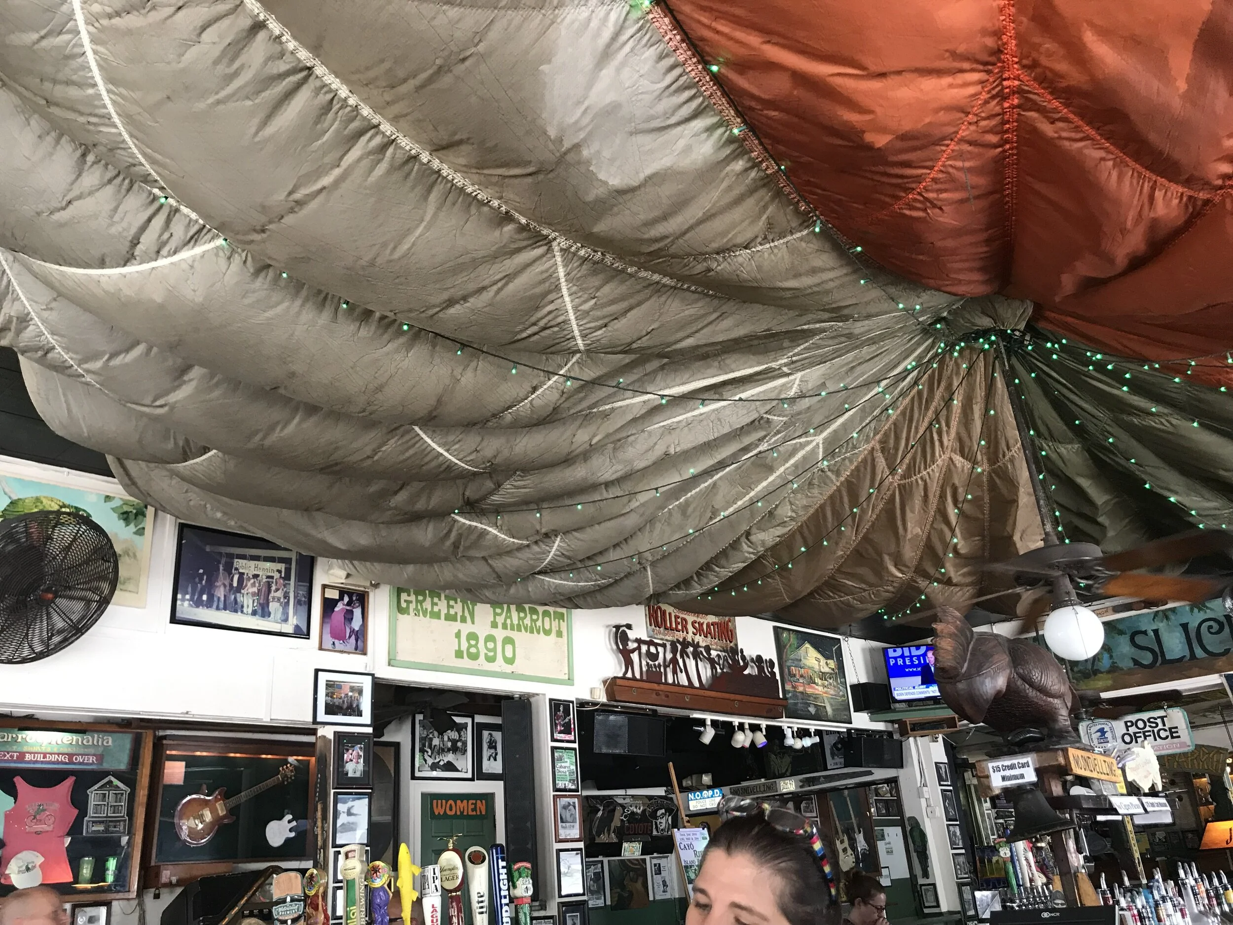 Best Dive Bars in Key West — Go Roam Explore