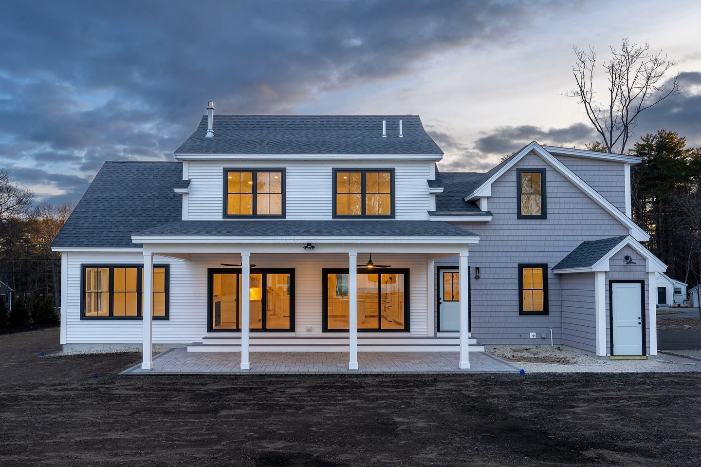 Kicking off the week with a glimpse of our latest masterpiece! From the sleek lines to the captivating facade, this custom home is a true reflection of elegance and innovation.
.
 #CustomHome #Architecture #DreamHome #construction #patio