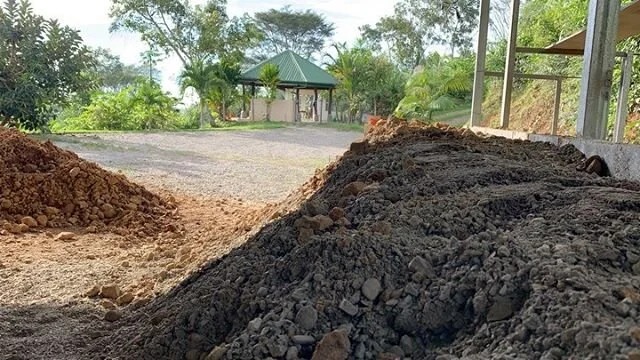Little bits of progress happening every day. @skatediy has been a huge inspiration. Hoping to be skating the new ramps in one month from now!