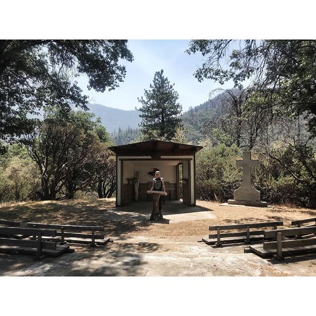 Sunday in the Sequoias🌲🐿
hot as hell so we headed for the #sequoianationalforest #pierpointsprings #ca190