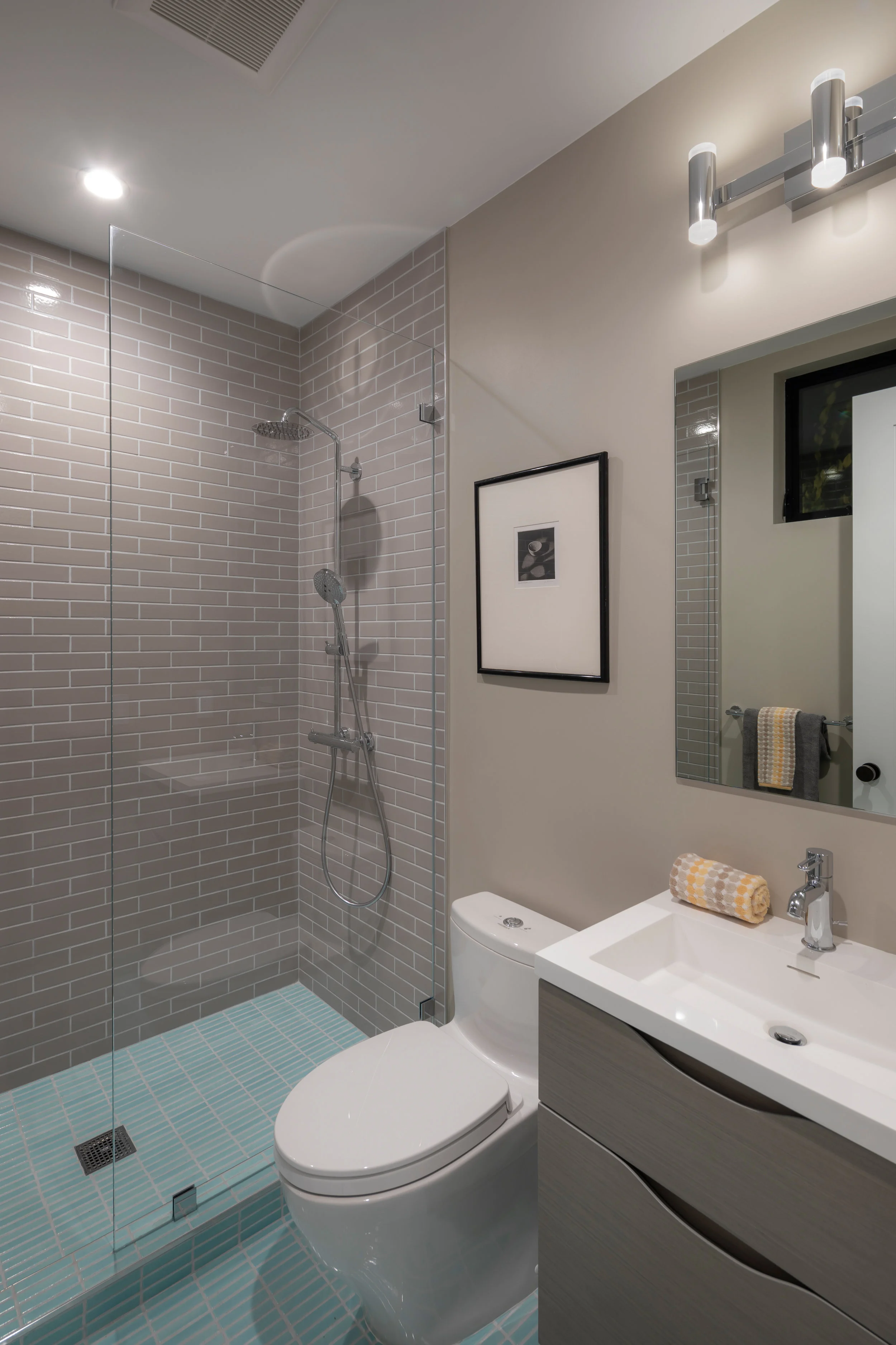 L3_Pent_Bath_9980.jpg