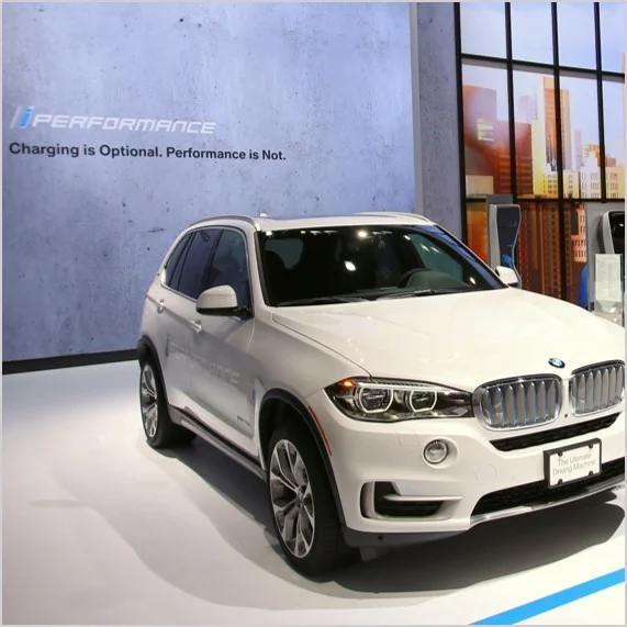 Enjoying the BMW iPerformance Launch at the LA Auto. Strategy in Action. “Charging is optional. Performance is not.” - Los Angeles, CA, Nov 2016