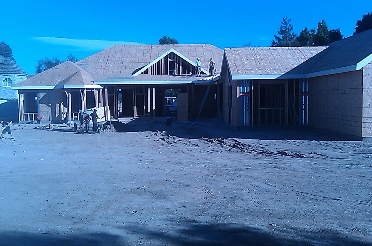 aprils phone dec-may 2011 061.jpg