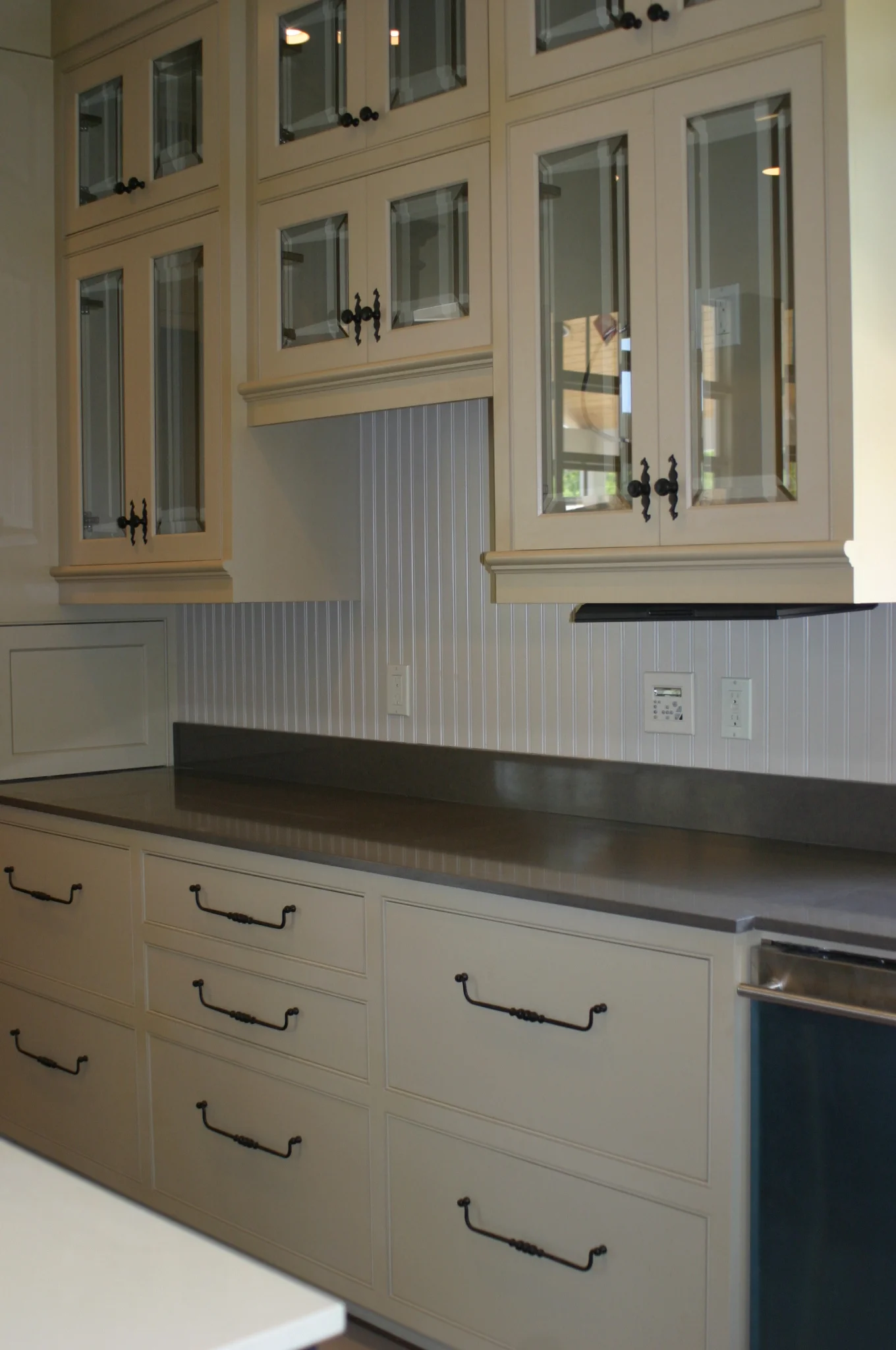 hatteras. Cabinets Crft 013.jpg