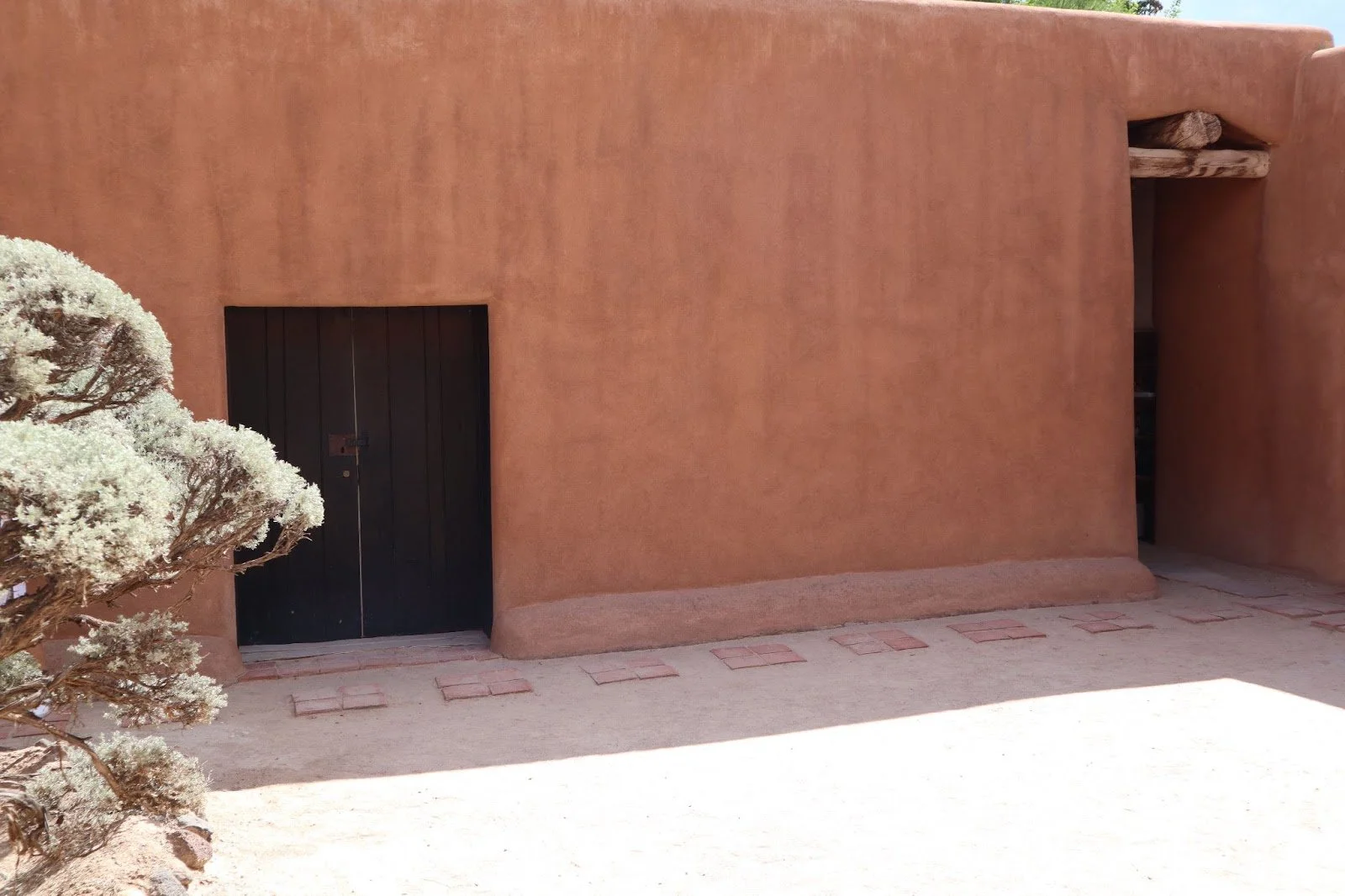 Adobe building and its interior courtyard