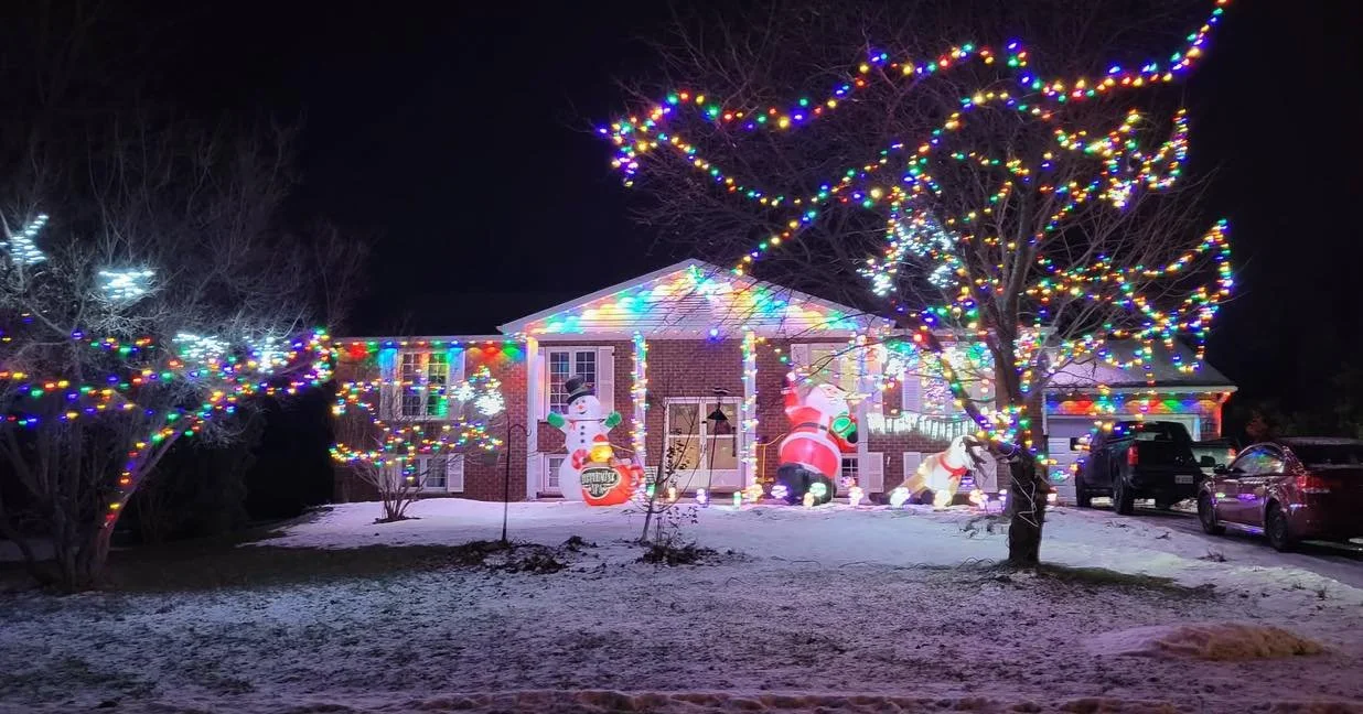 Congratulations to the winners of this years Light Up The Town contest! Thank you to all of the amazing participants and for making Beaverton shine even brighter this holiday season!

First Place: 116 Simcoe Street
Second Place: 311 Bay Street
Third 