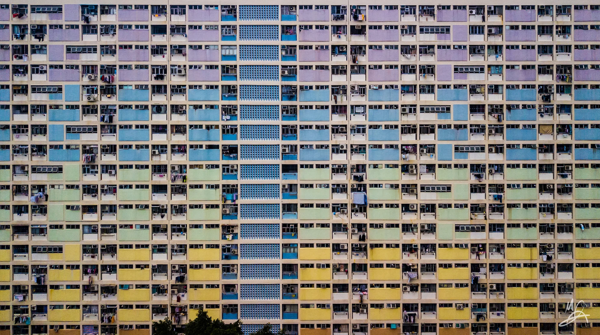 Hong Kong public housing estate - landscape 3/5