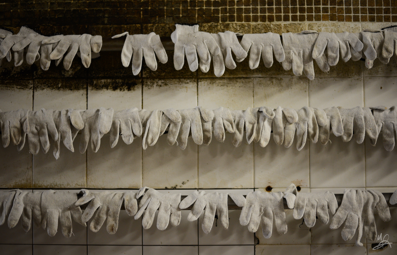 Many hands