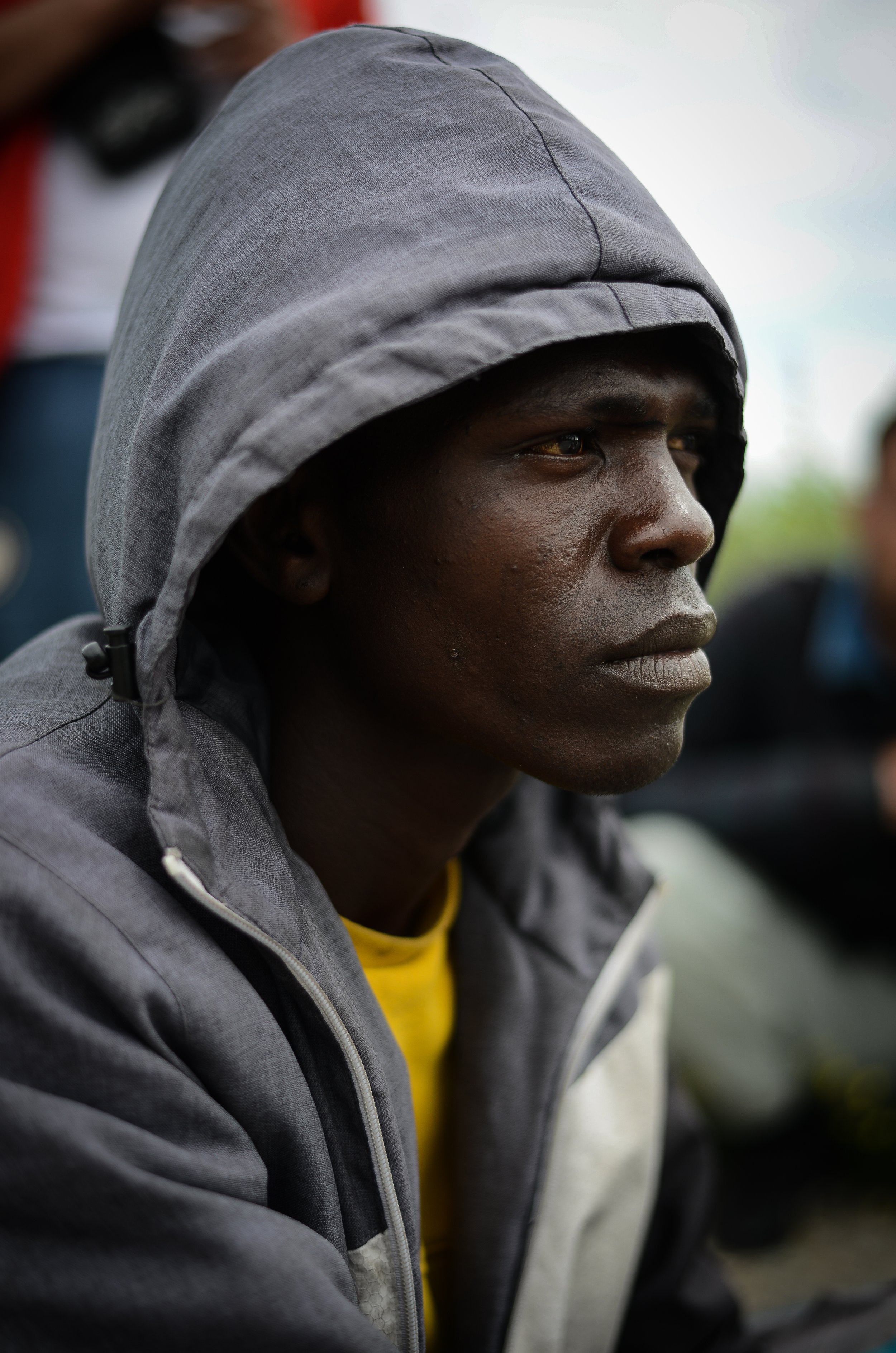  This amazing teenage boy from Niger (who was fluent in at least 3 languages) politely and calmly explained to me that his knee was injured by #police during the last big #eviction in Calais almost a month ago. They had shot him with a rubber bullet.