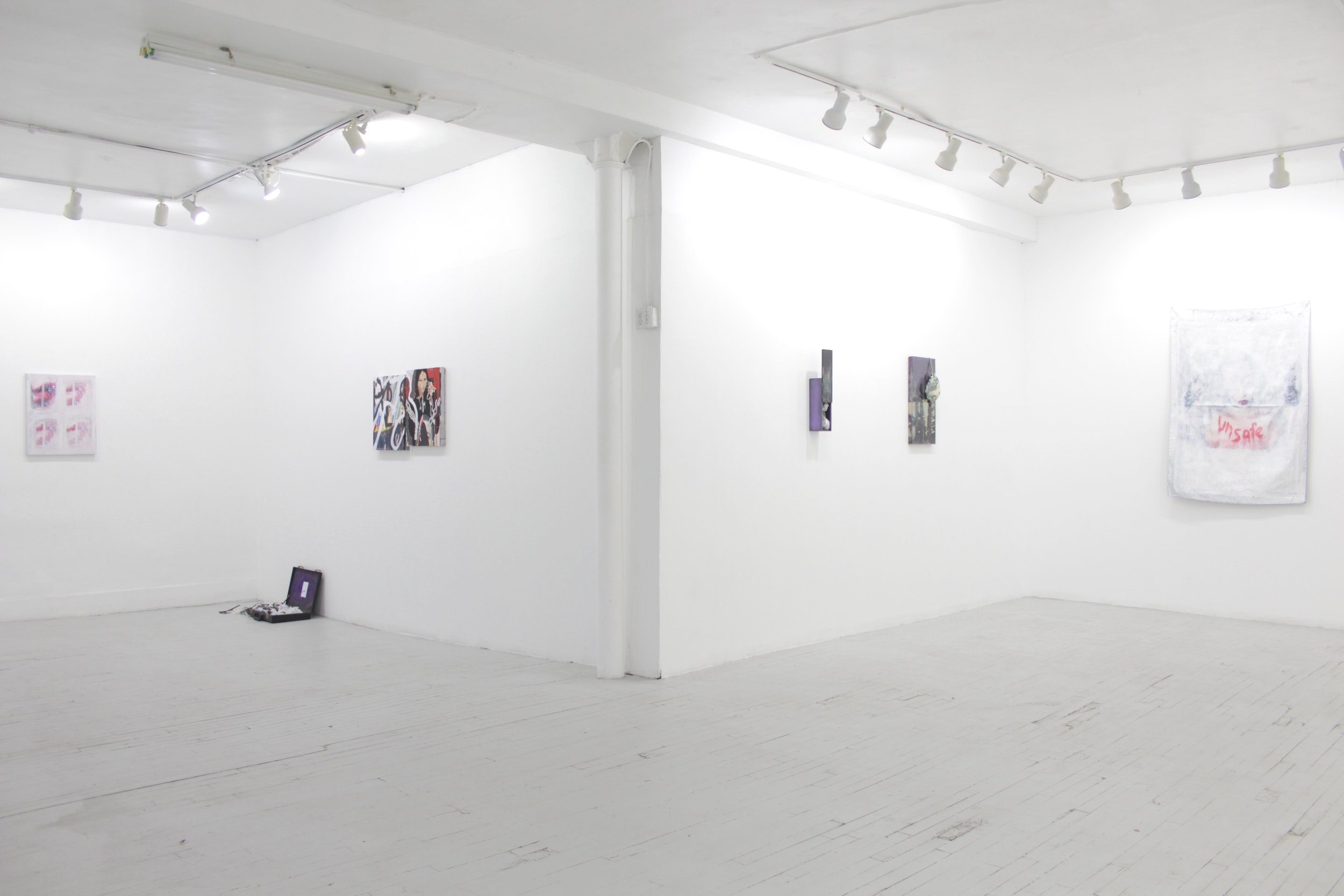 Install BETWEEN BEDLAM00007.JPG