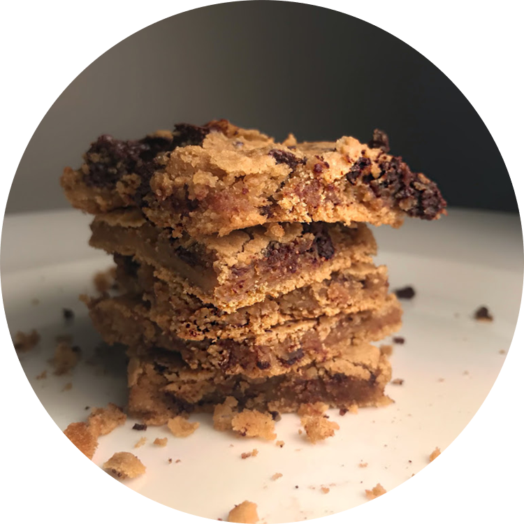 Grain-free Vegan Chickpea Blondies (only 6 ingredients!)