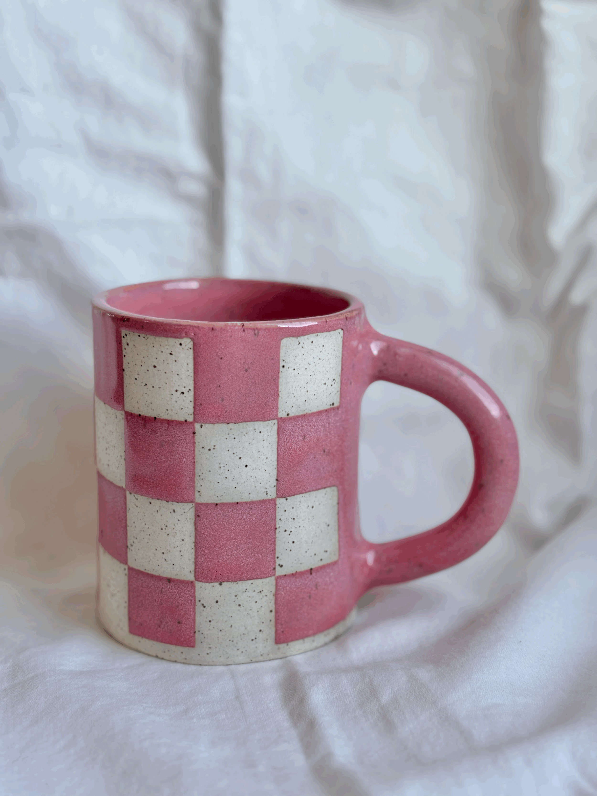 Mug | Checkered | White | 16 oz |