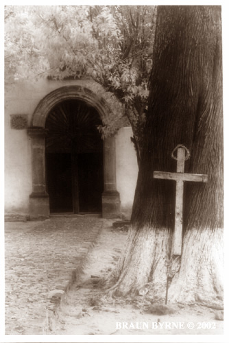 ArchwCrossandTree.jpg