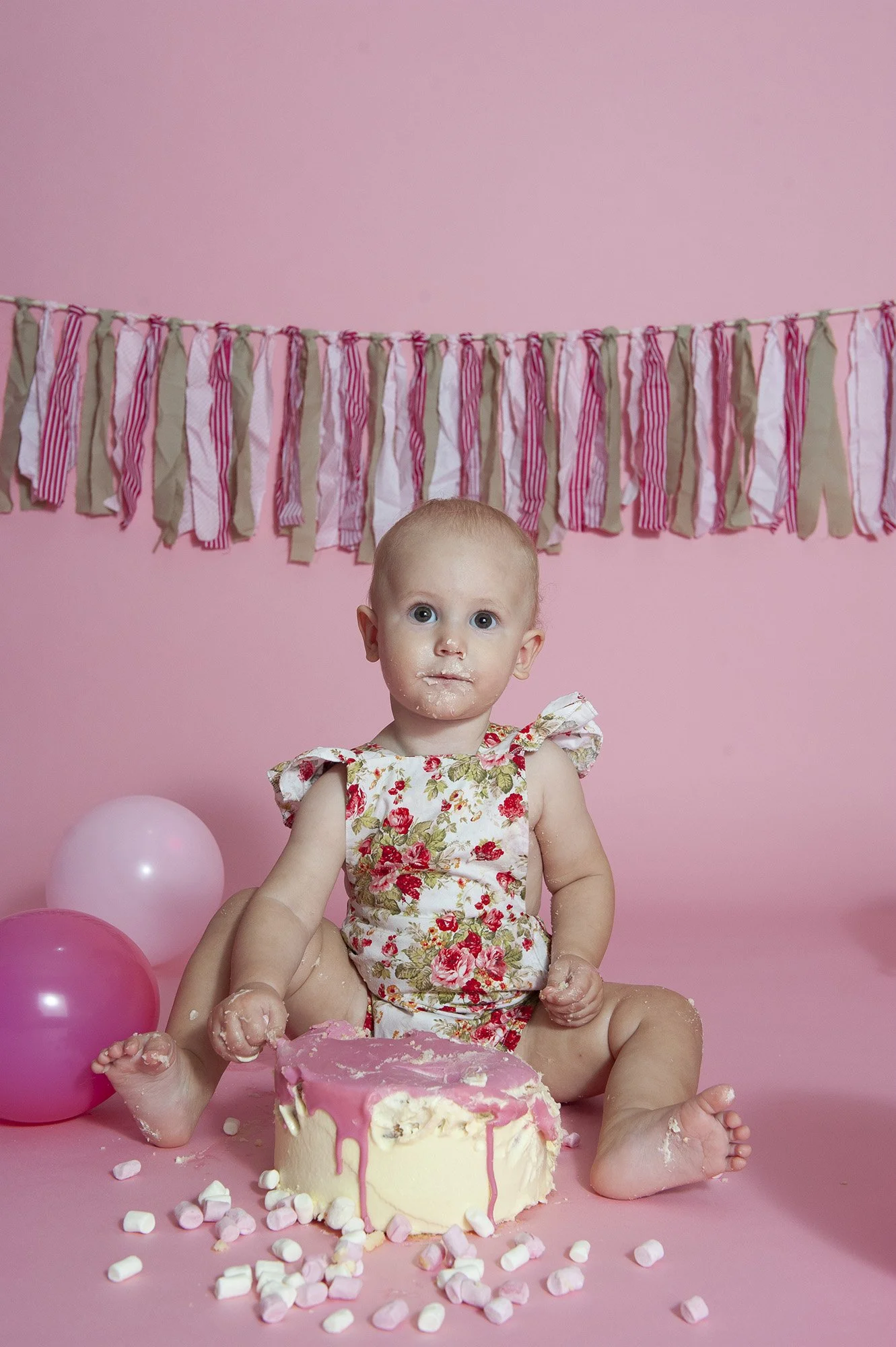 Studio Cake Smash Chapter Capture Photography 13.jpg