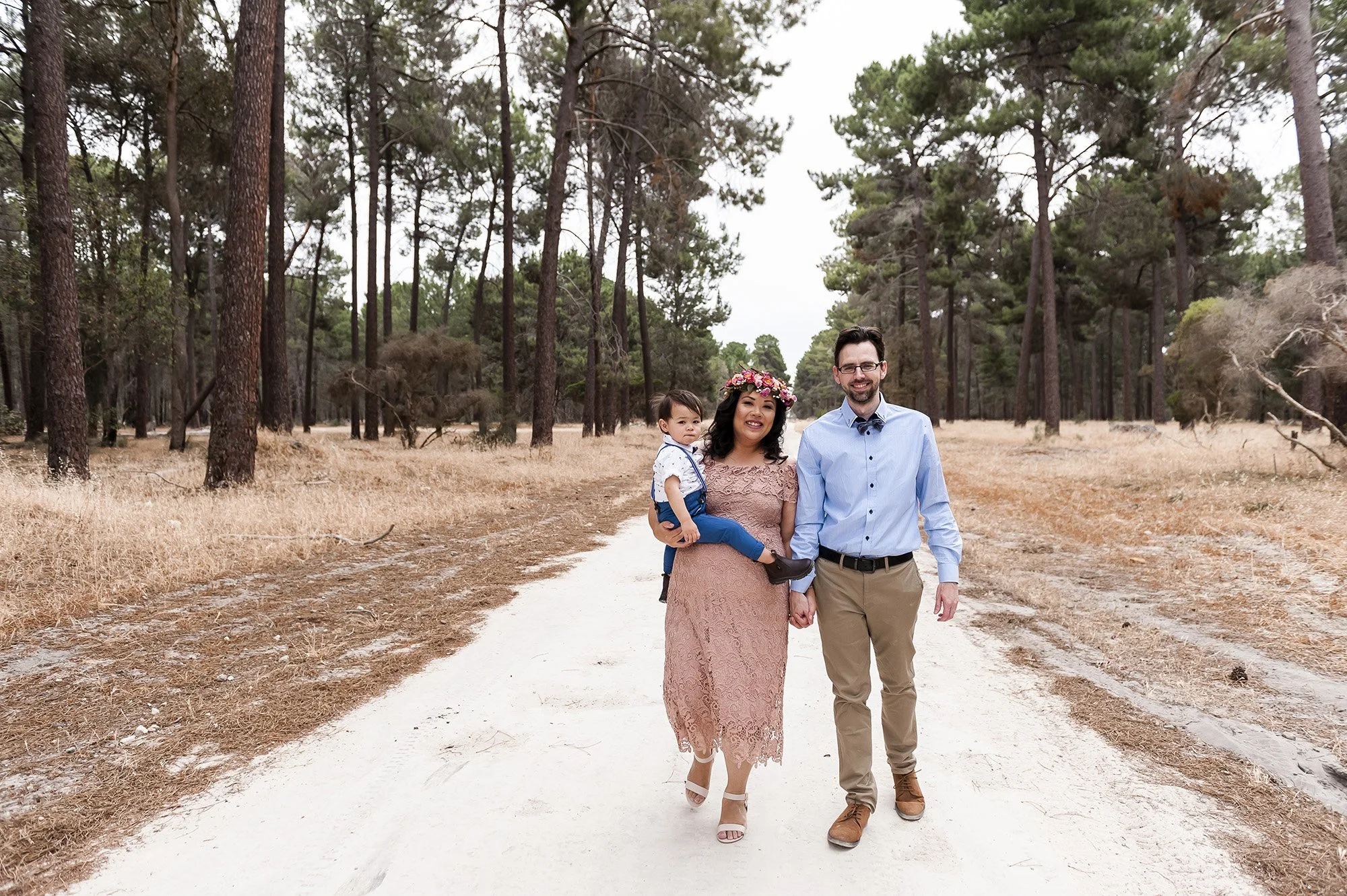 Gnangara Pines Family Portraits Chapter Capture Photography 4.jpg