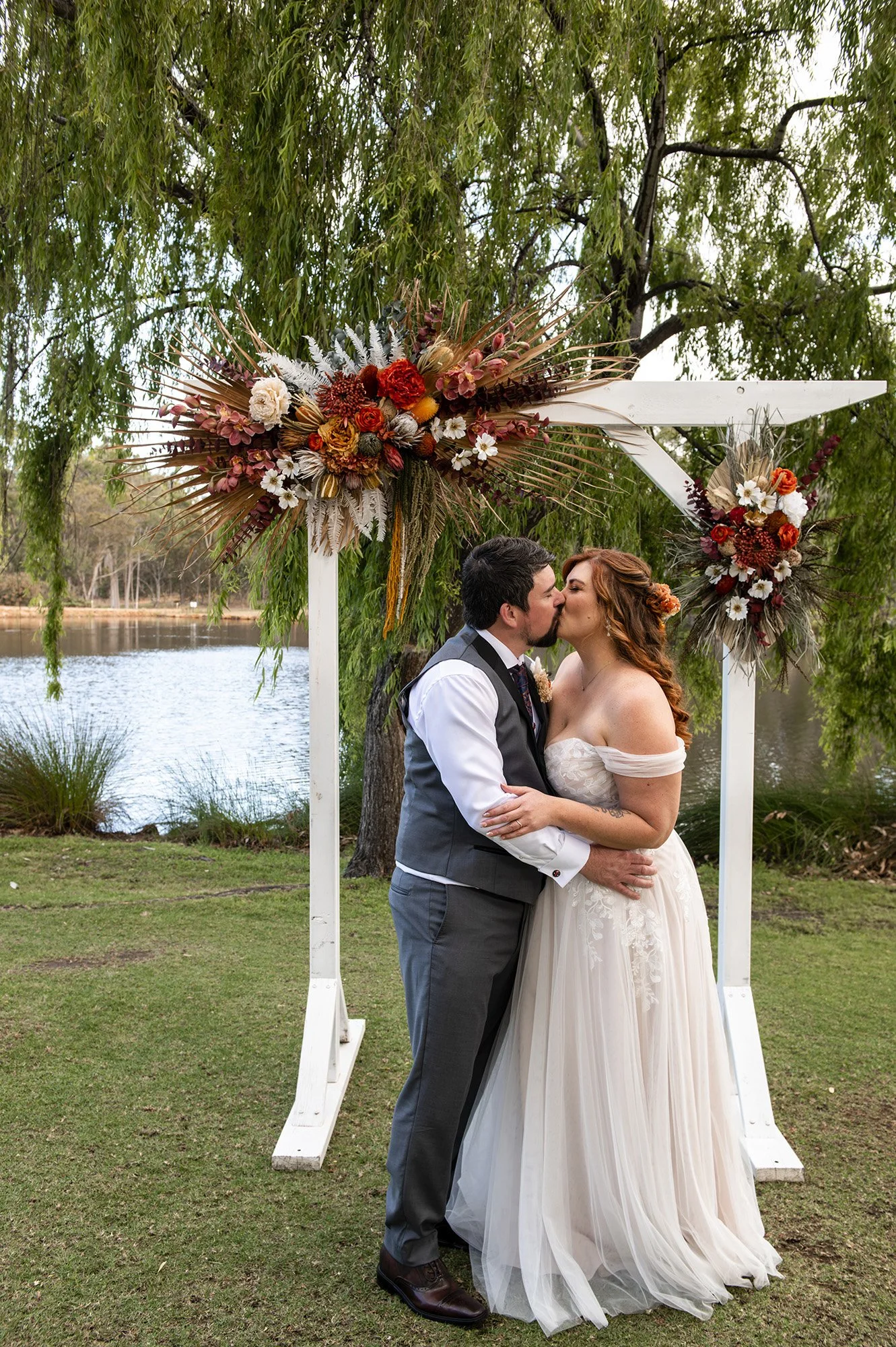 Eight Willows Retreat Wedding Chapter Capture Photography 7.jpg