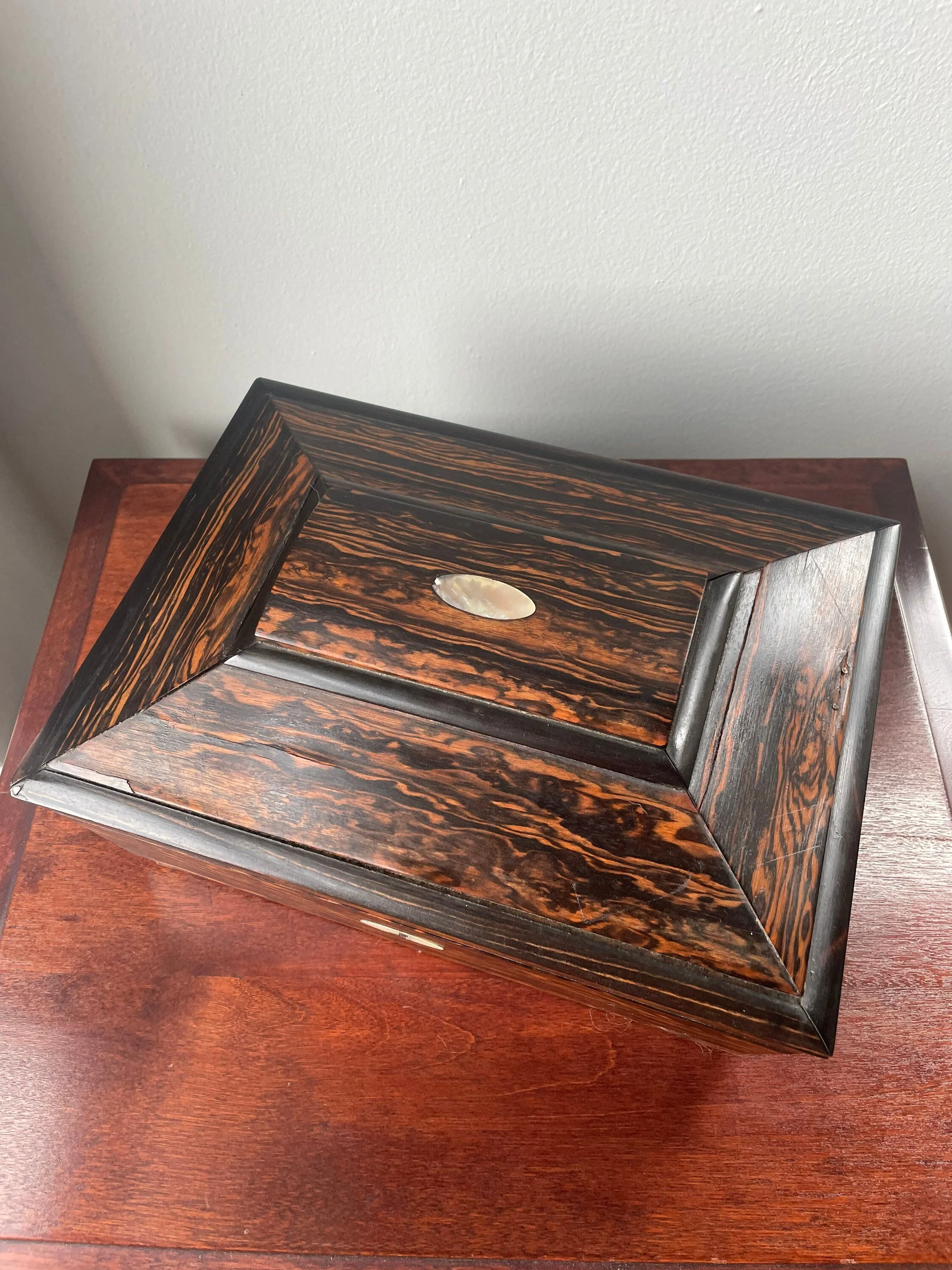 https://i.etsystatic.com/36429116/r/il/59c012/4037912607/il_fullxfull.4037912607_r997.jpg