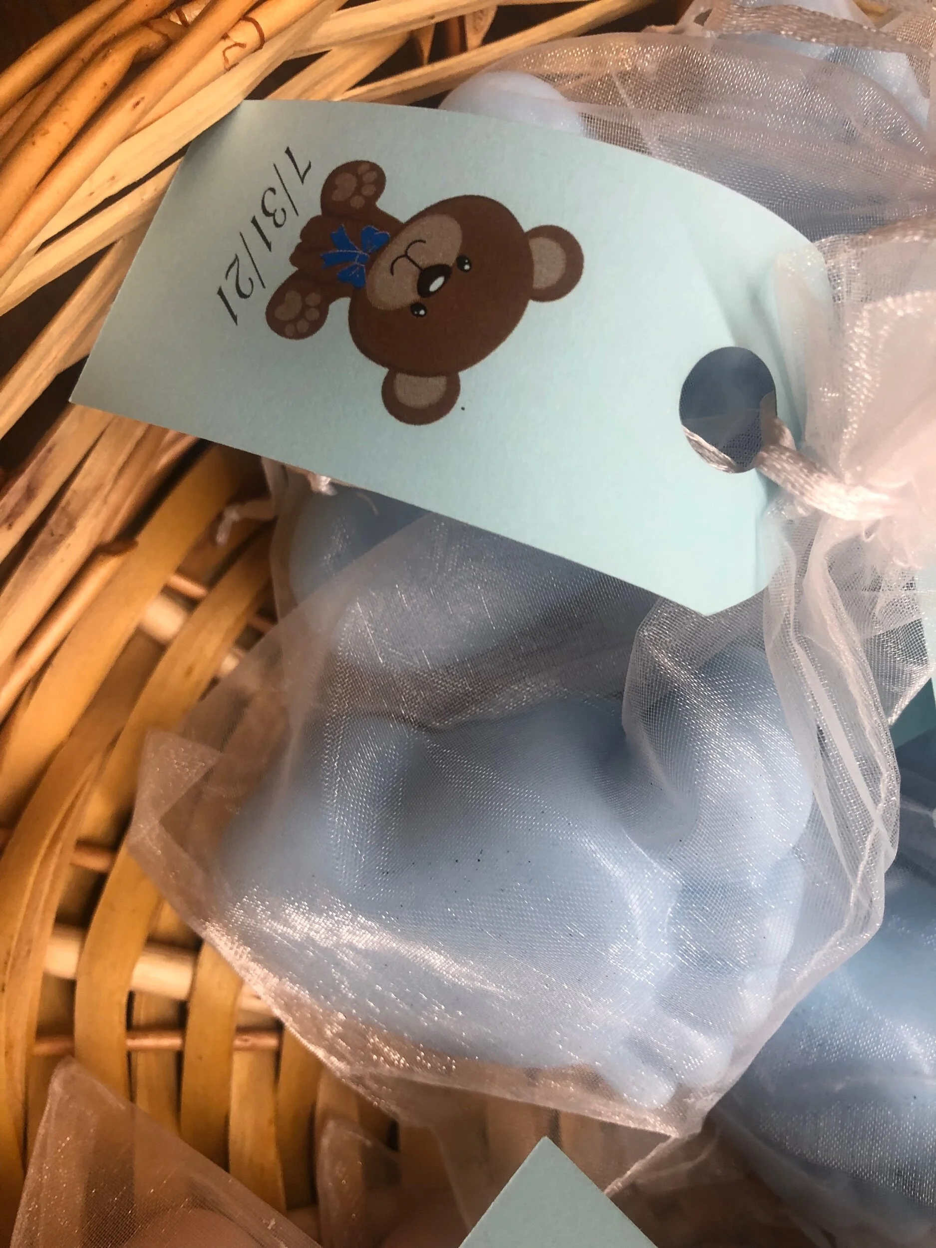 DDCA8F9B-1697-4DBE-BCB6-2103246F0DC4