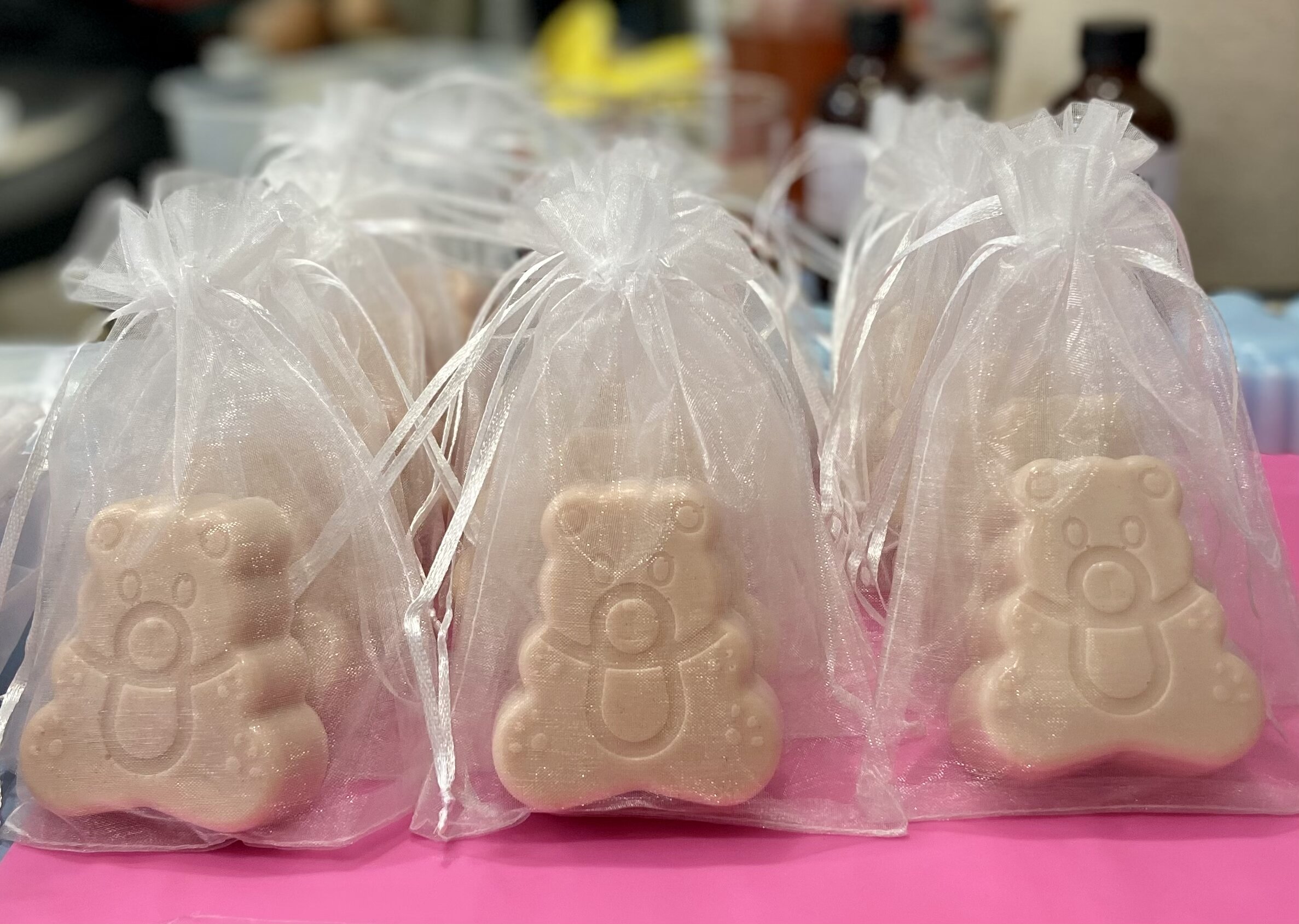 C138CF86-FBBF-46EB-A4AF-4436377F3F59