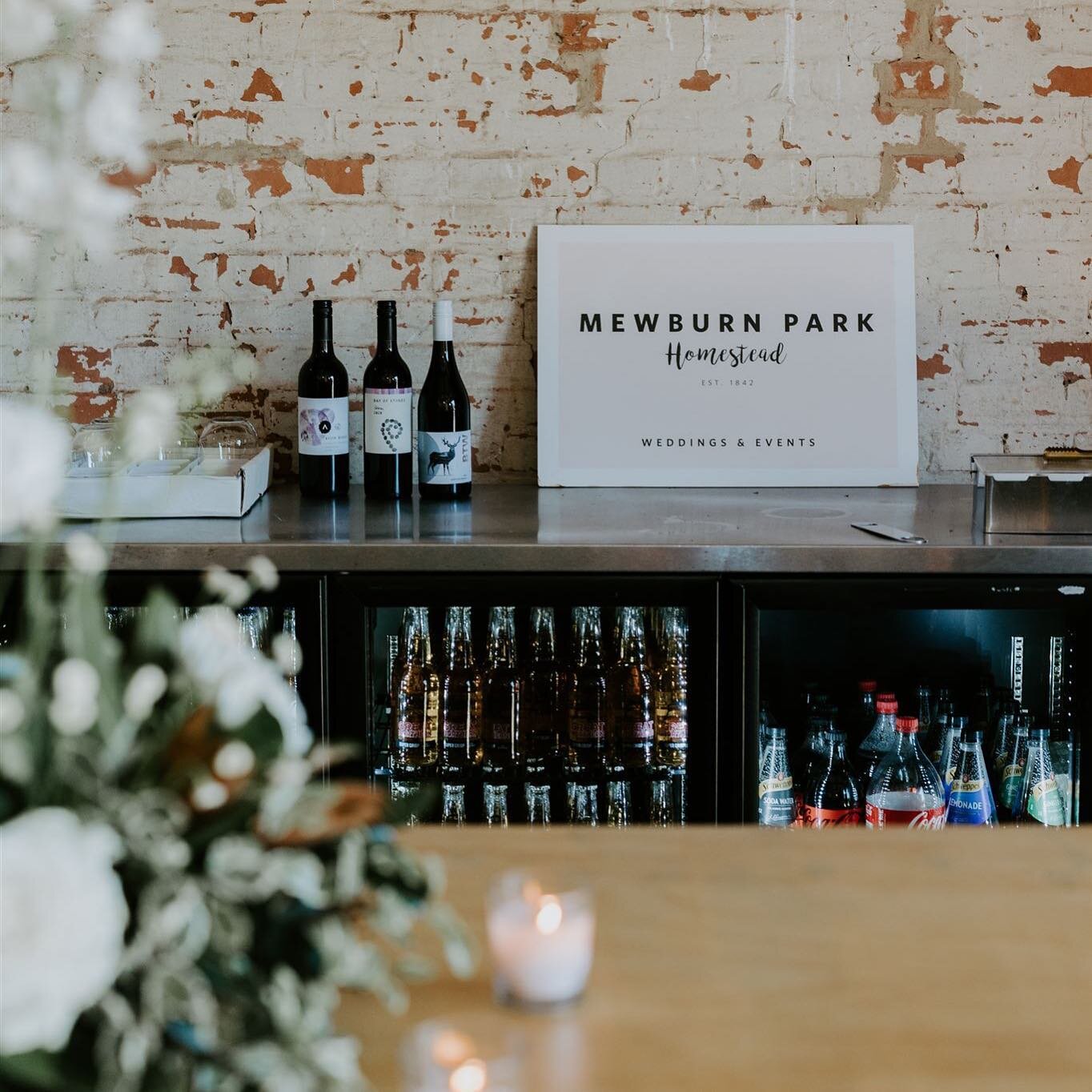 One of my favourite little cozy spots at @mewburnpark - taken in a split second moment between marriage certificate signing last week for Summer Love. I adore the history of this venue and the little hidden vignettes all over the property that give h