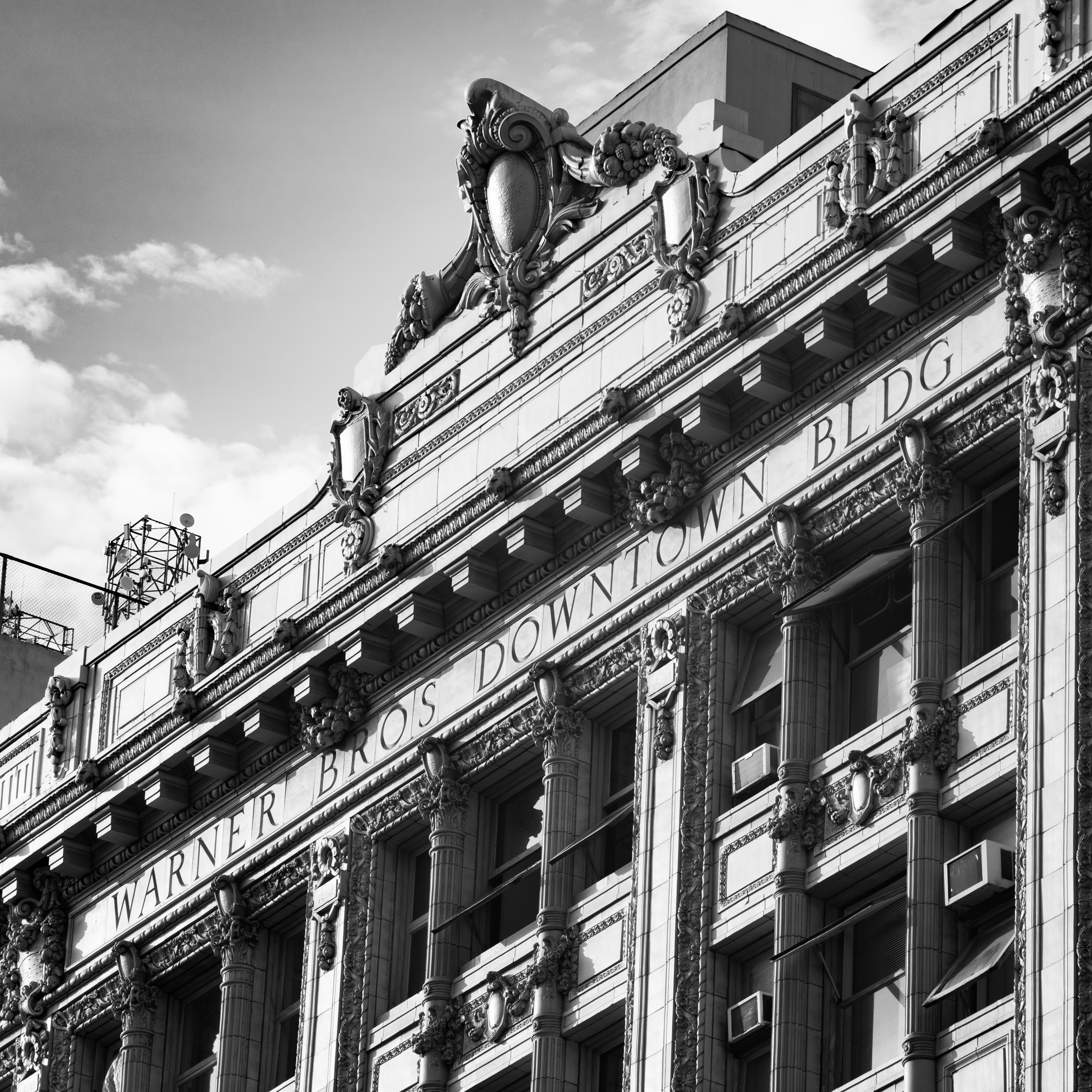 DOWNTOWN JEWELRY EXCHANGE- WARNER BROS BUILDING_001.jpg