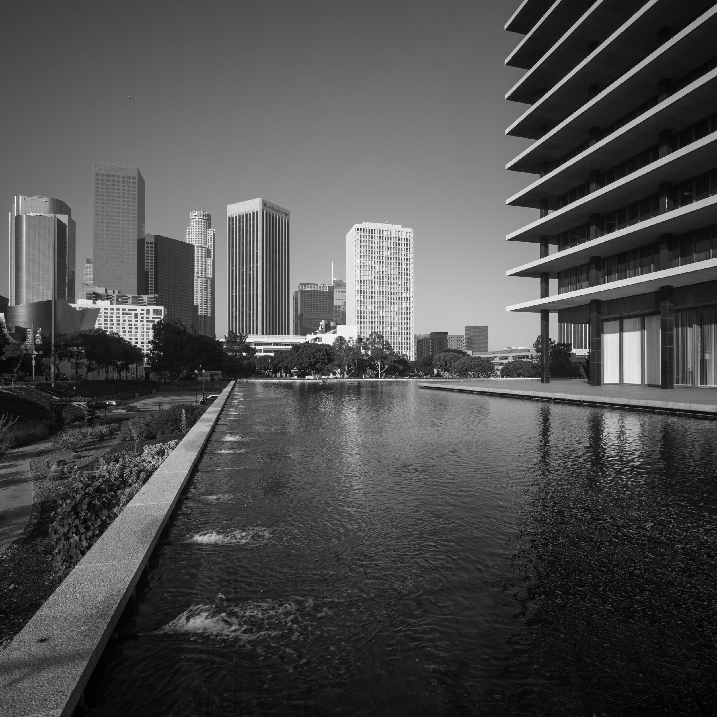 LOS ANGELES DEPARTMENT OF WATER AND POWER / THE JOHN FERRARO BUILDING