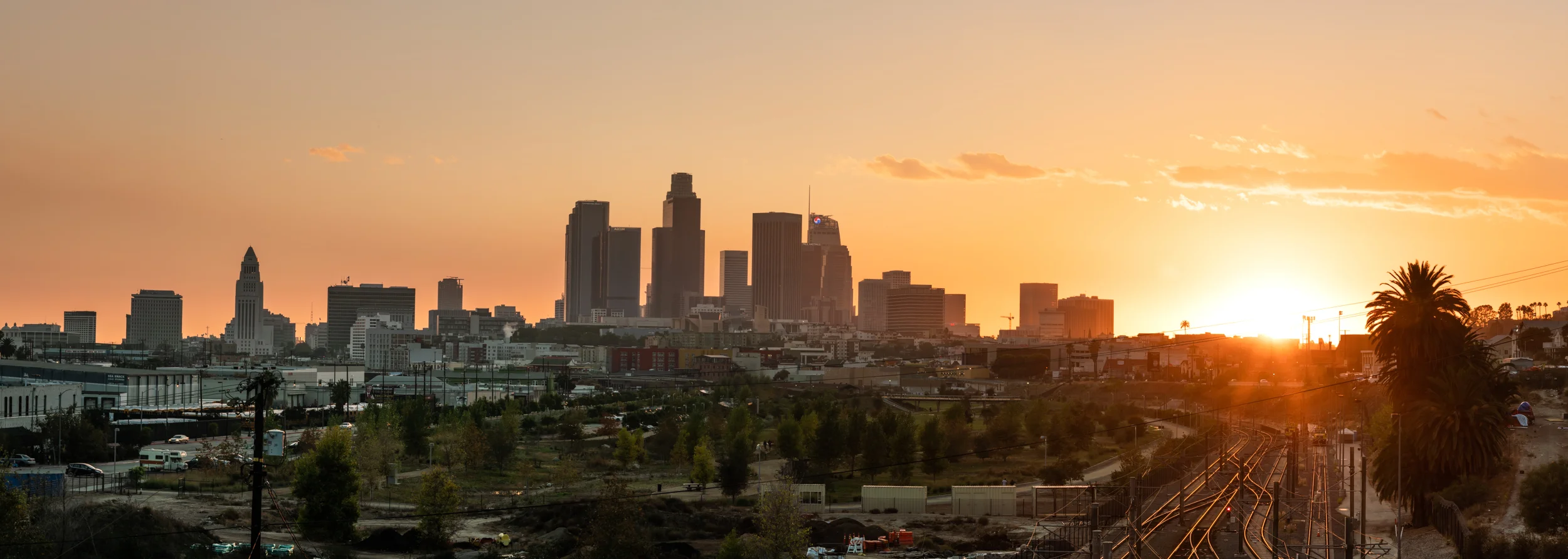 DTLA_SUNSET FROM BROADWAY BRIDGE PANO 112418_01.jpg