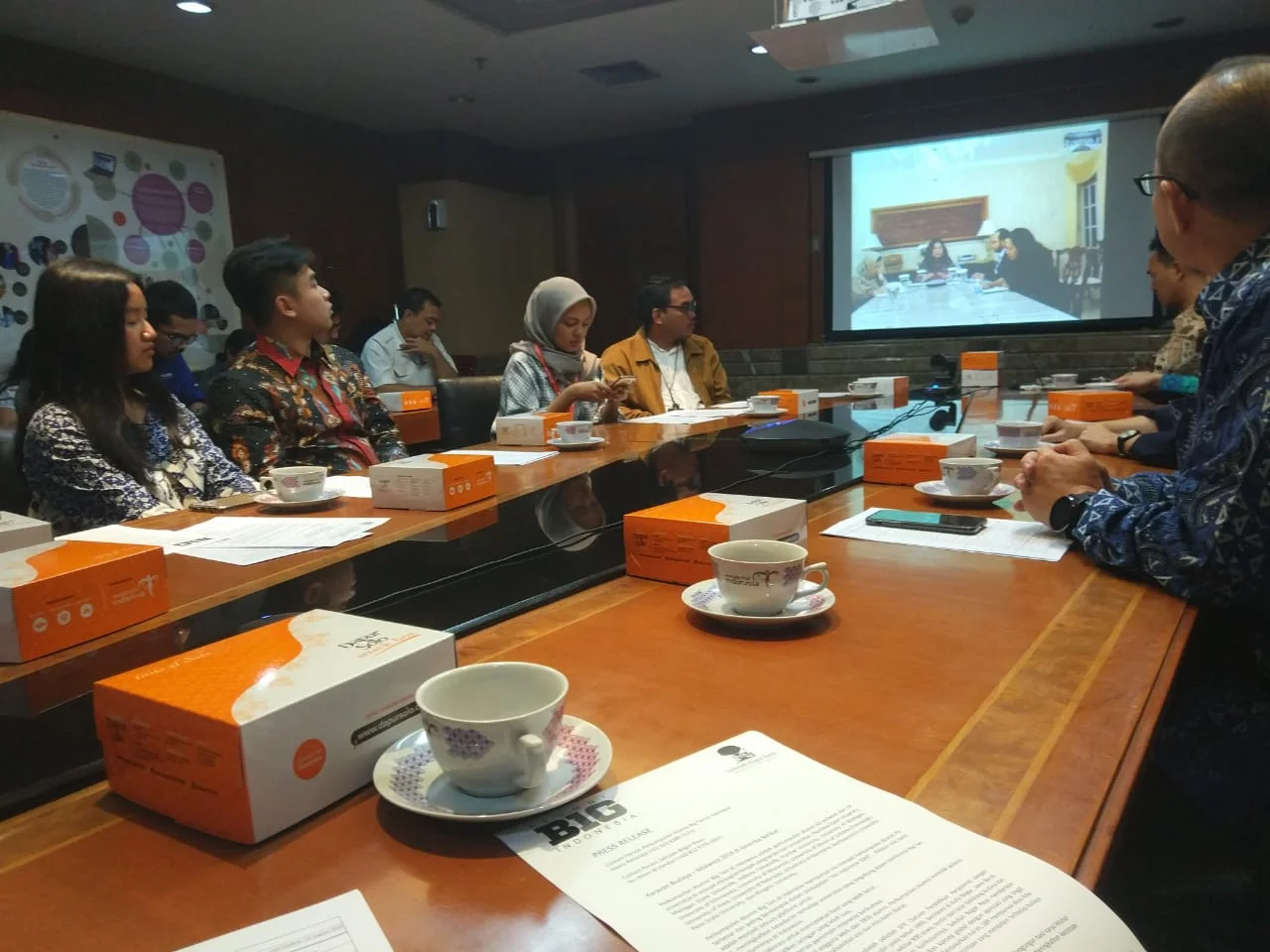 Press conference via video conference with Ibu Rosmalawati Chalid
