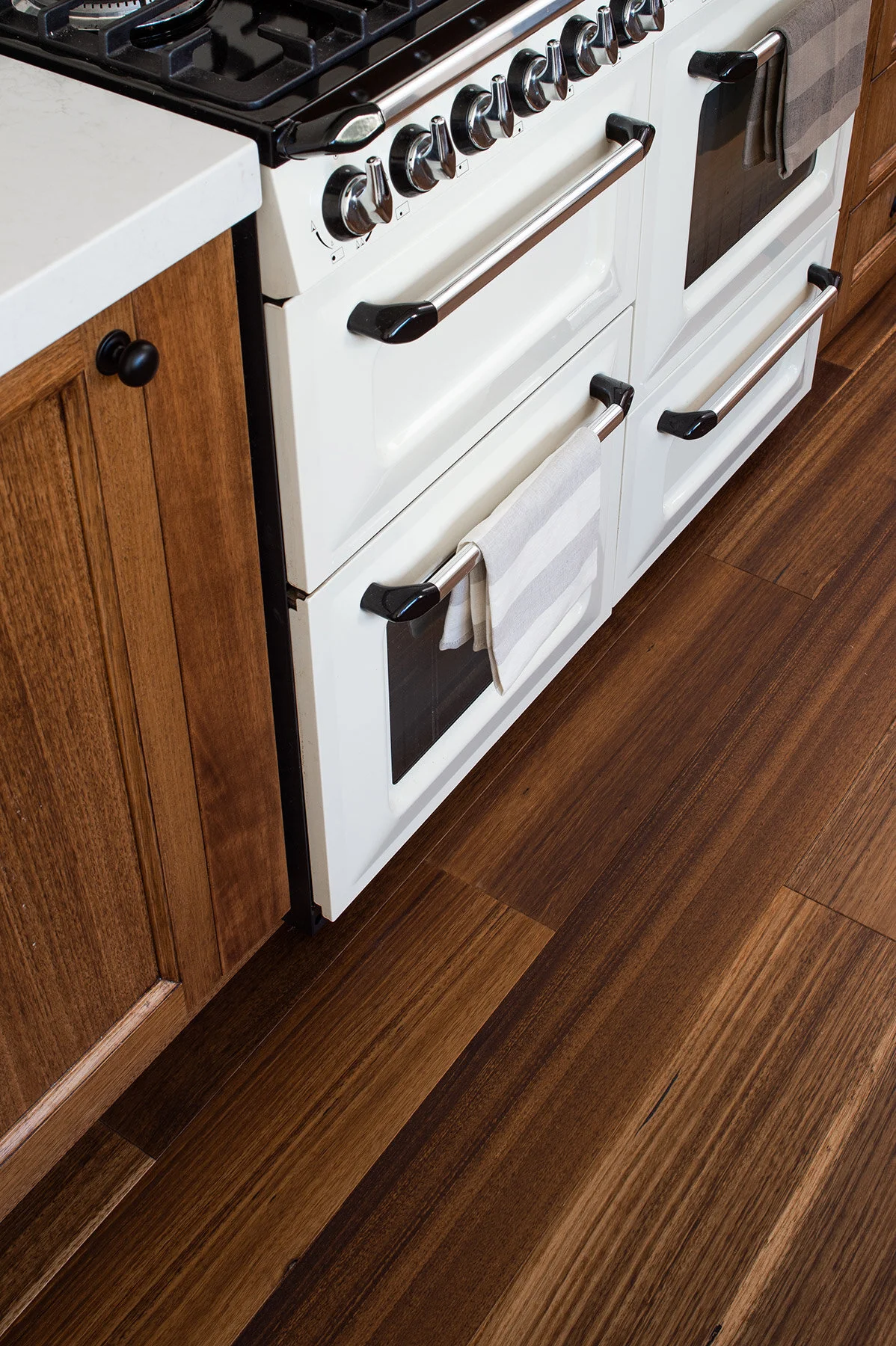 Woodsmith_OldForestVale_09.jpg