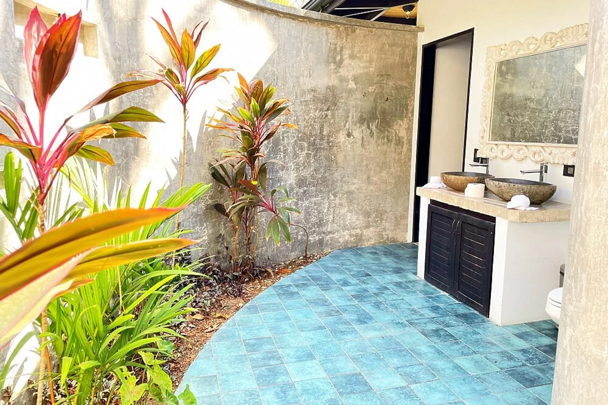 santa-teresa-yoga-retreat-center-costa-rica-bathroom.jpeg