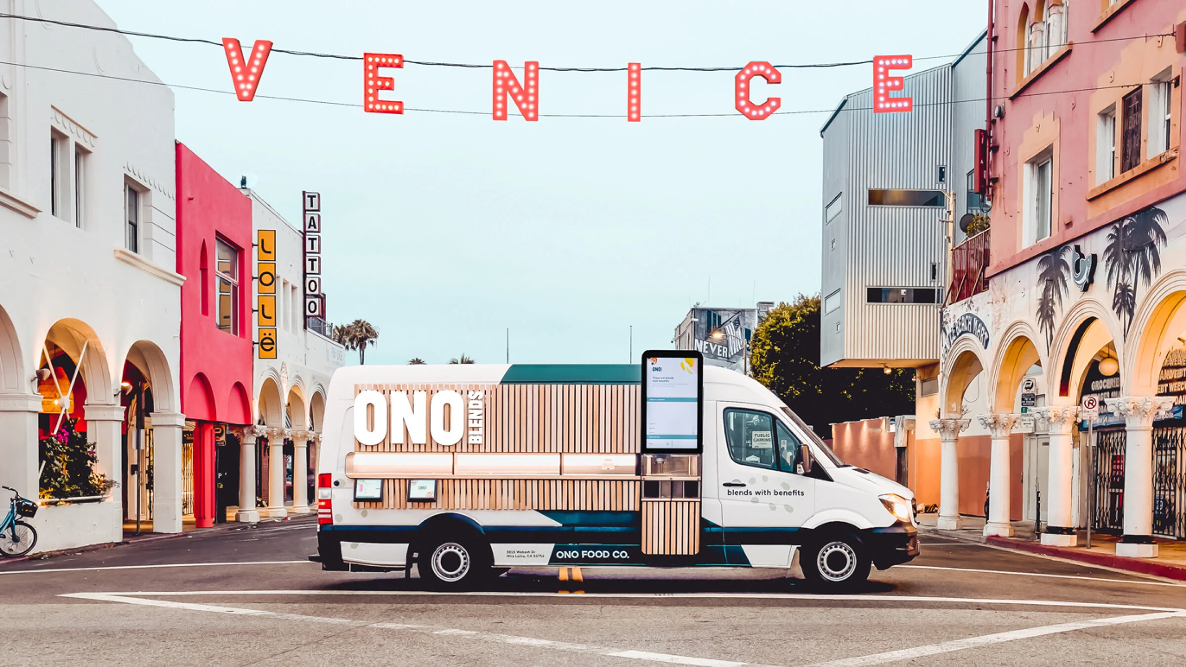 Ono-Blends-Restaurant-Venice-Sign-16_9-Lo.jpg