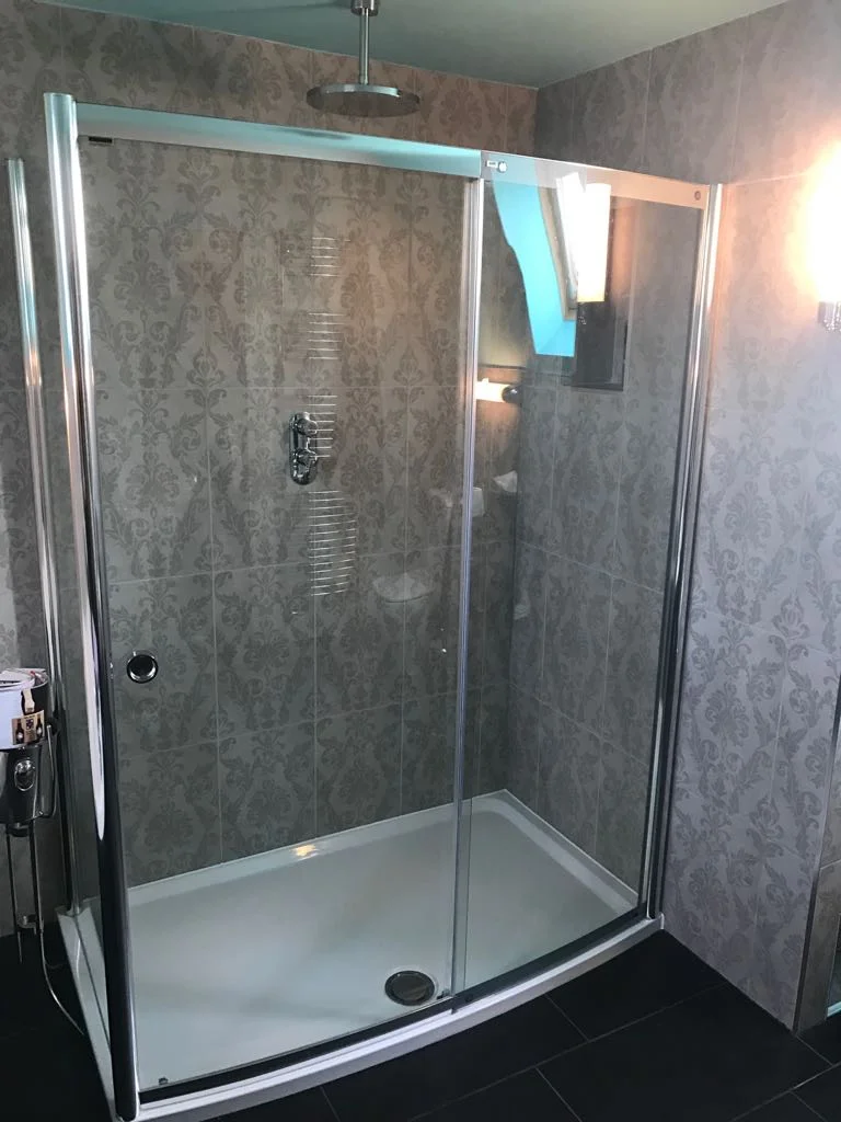 Shower_cubicle_Apr_2017_6.jpg