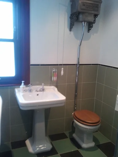 b10.jpg