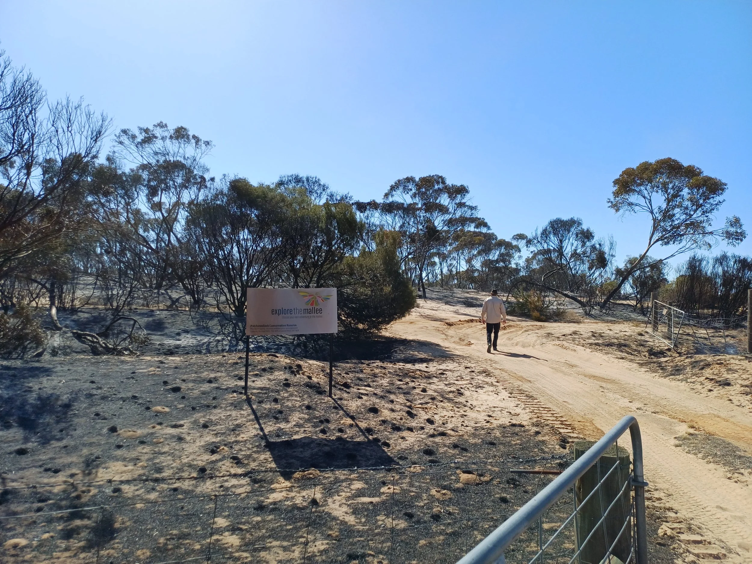 Front gate and sign burnt_ExploreTheMallee.jpg