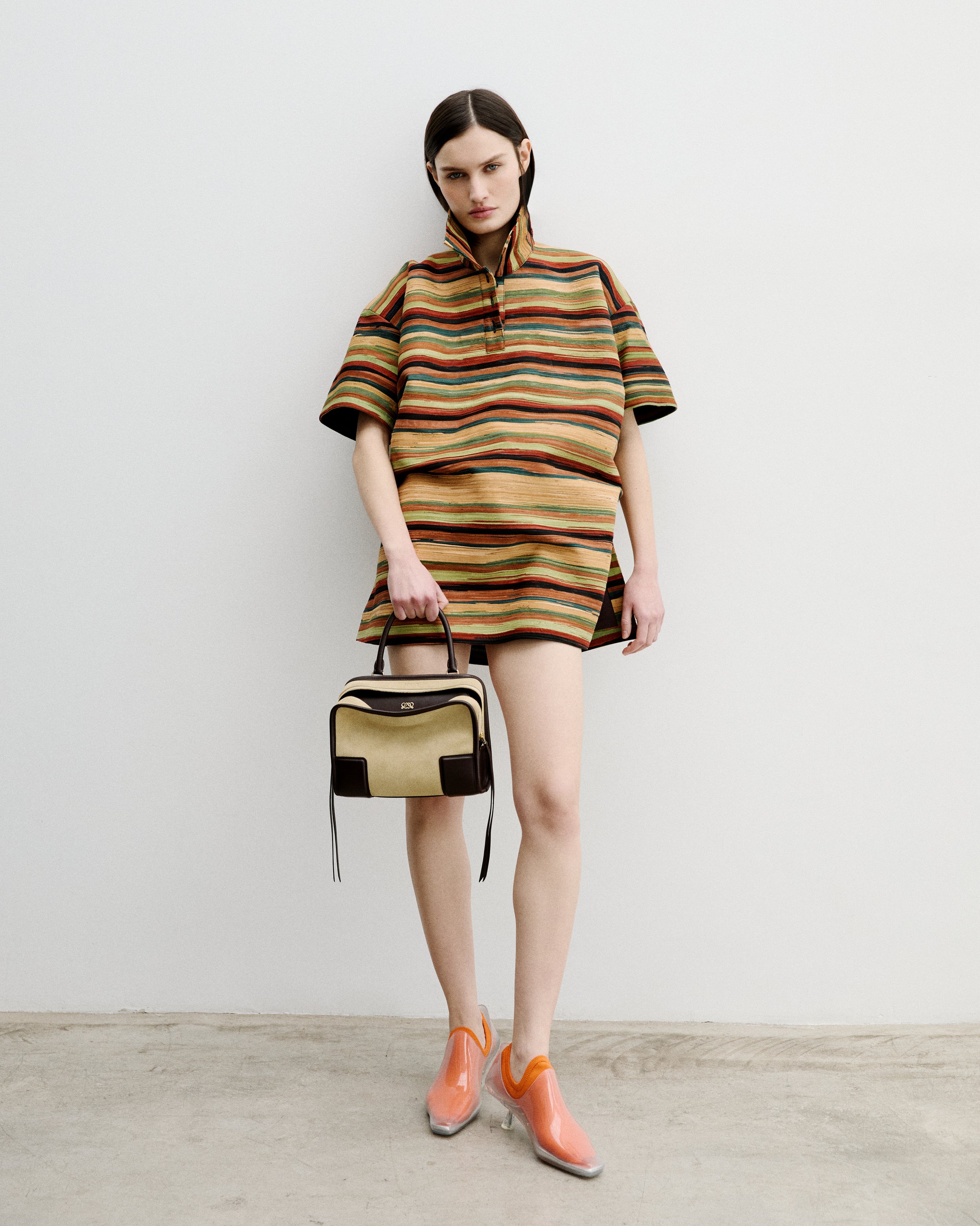 Loewe_Neo2_0219 1.jpg