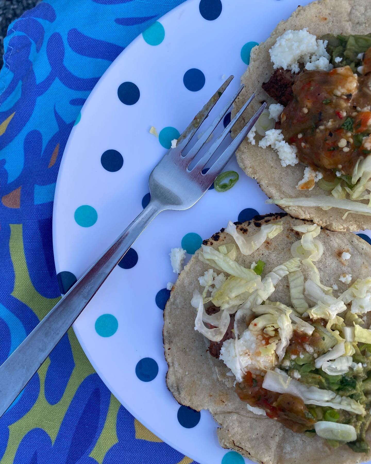 Tacos ft. Blue Dancers in napkin form 🍽 #plate #tacos #dinnertime #yum #fabric #napkins #vivacevt