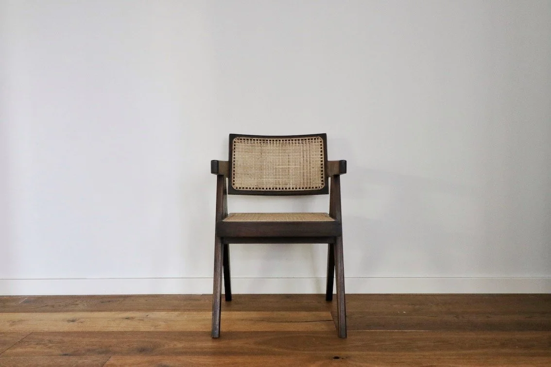 Srelle-Conference-Chair-Darkened00003_copy_2100x.jpg