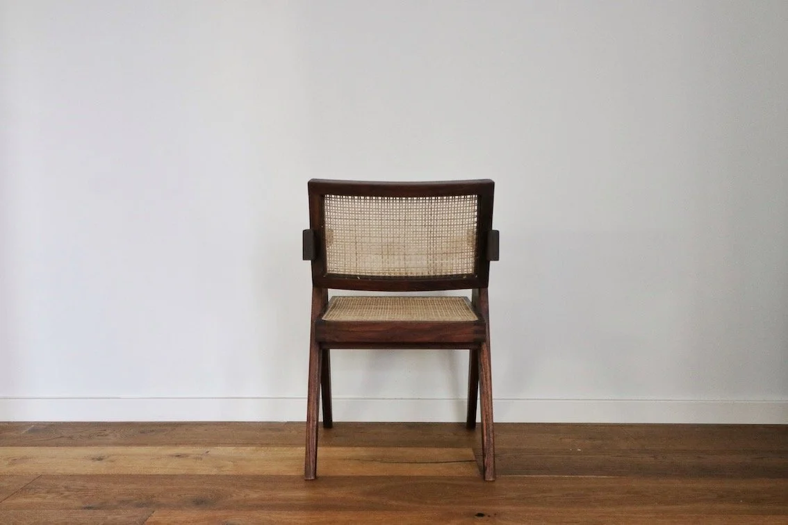 Srelle-Conference-Chair-Darkened00004_copy_2100x.jpg