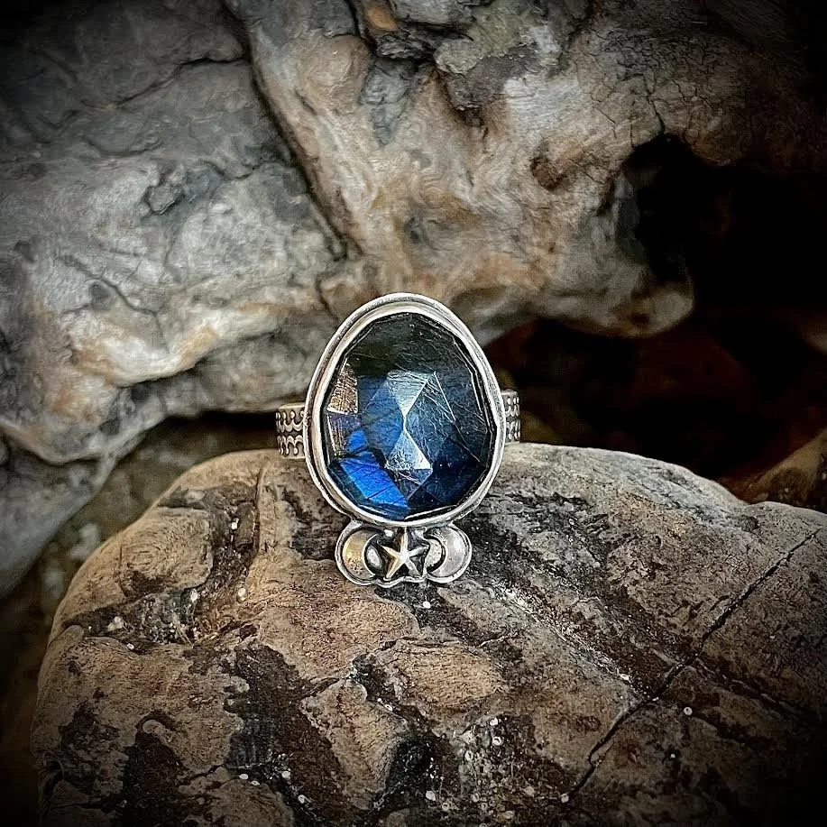 Celestial ring - size 10.75