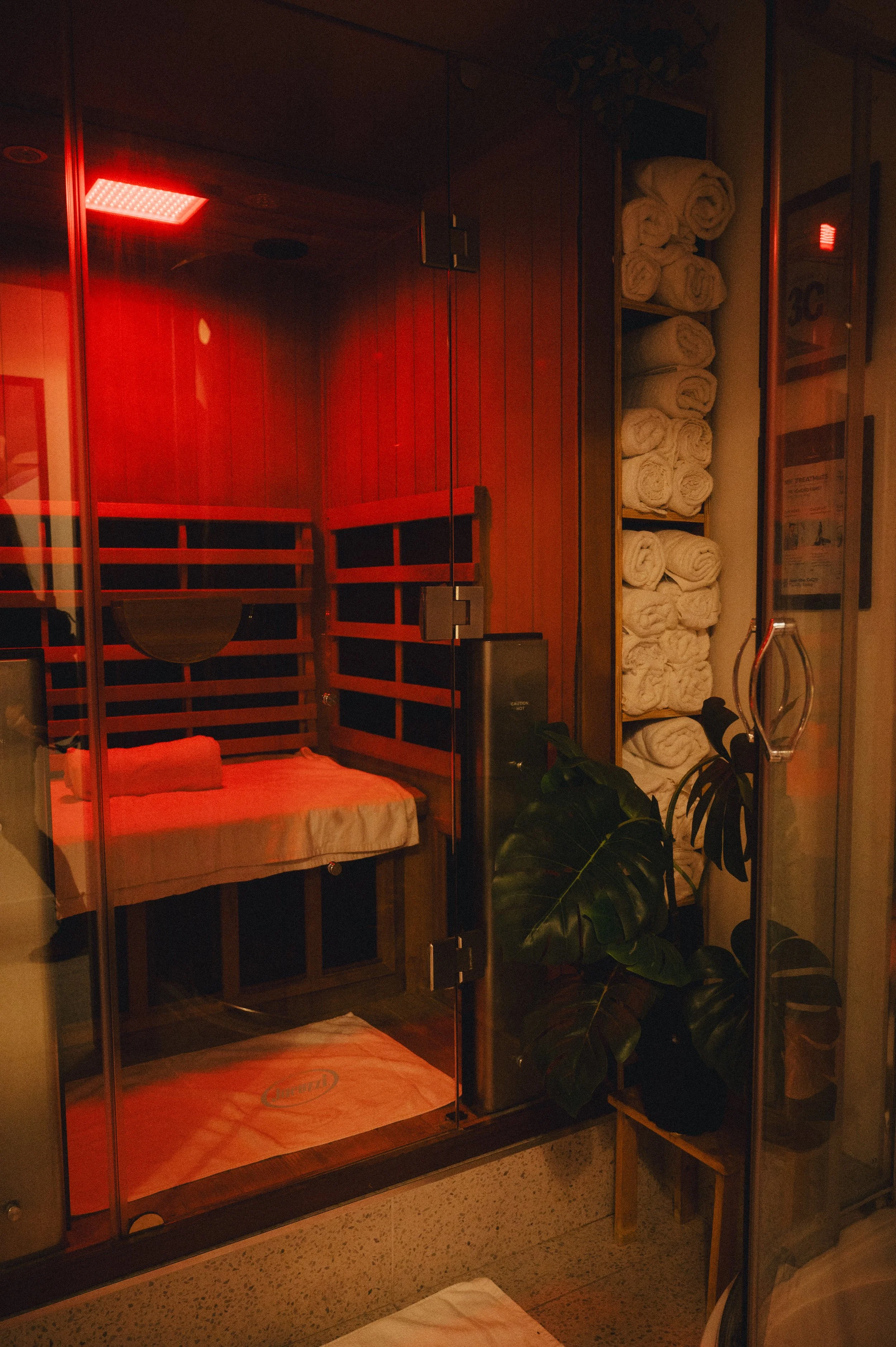 Want to know the benefits of contrast therapy? Cryotherapy &amp; Infrared Sauna 