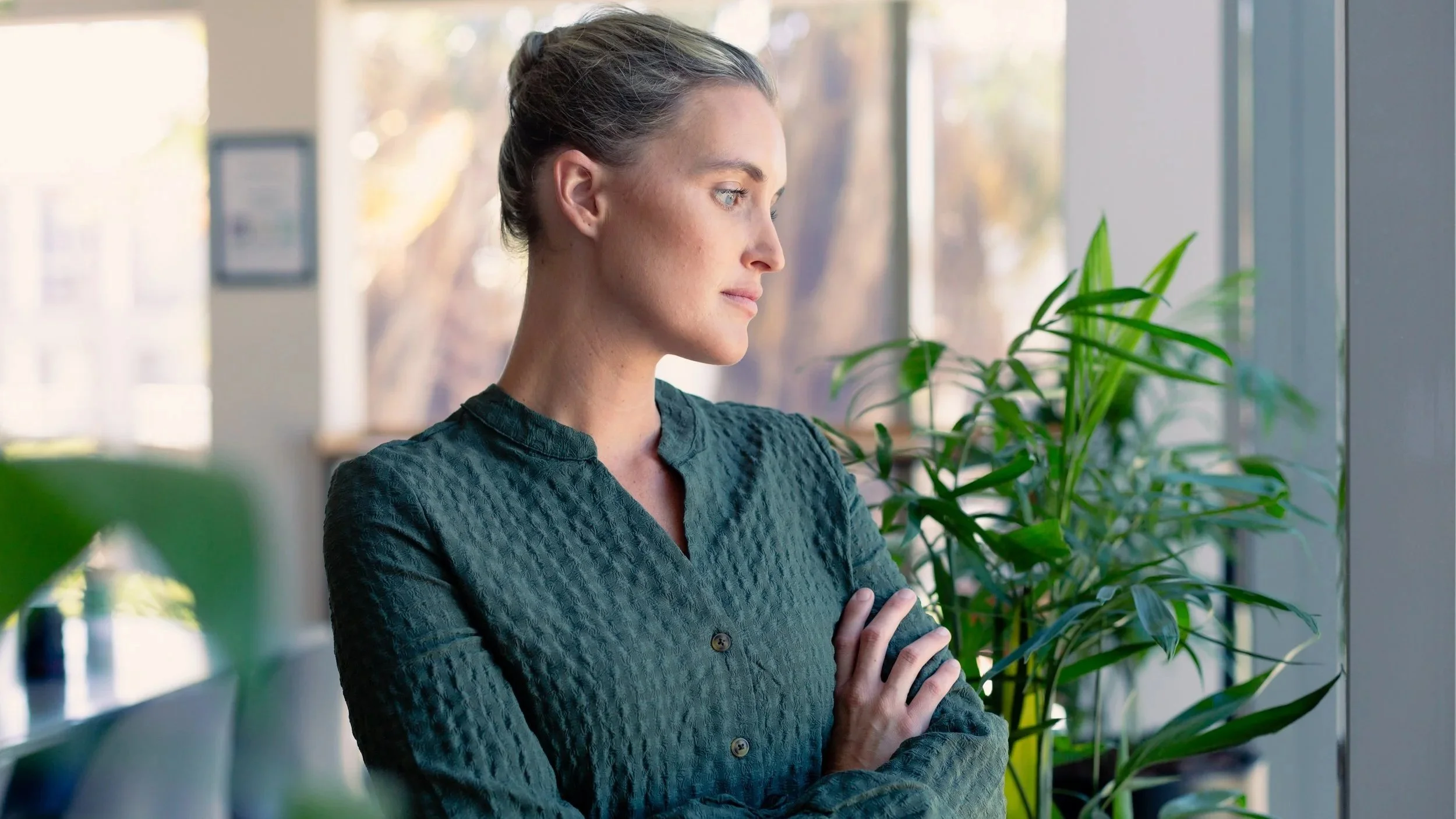 Adult experiencing low immune resilience reflected through everyday fatigue